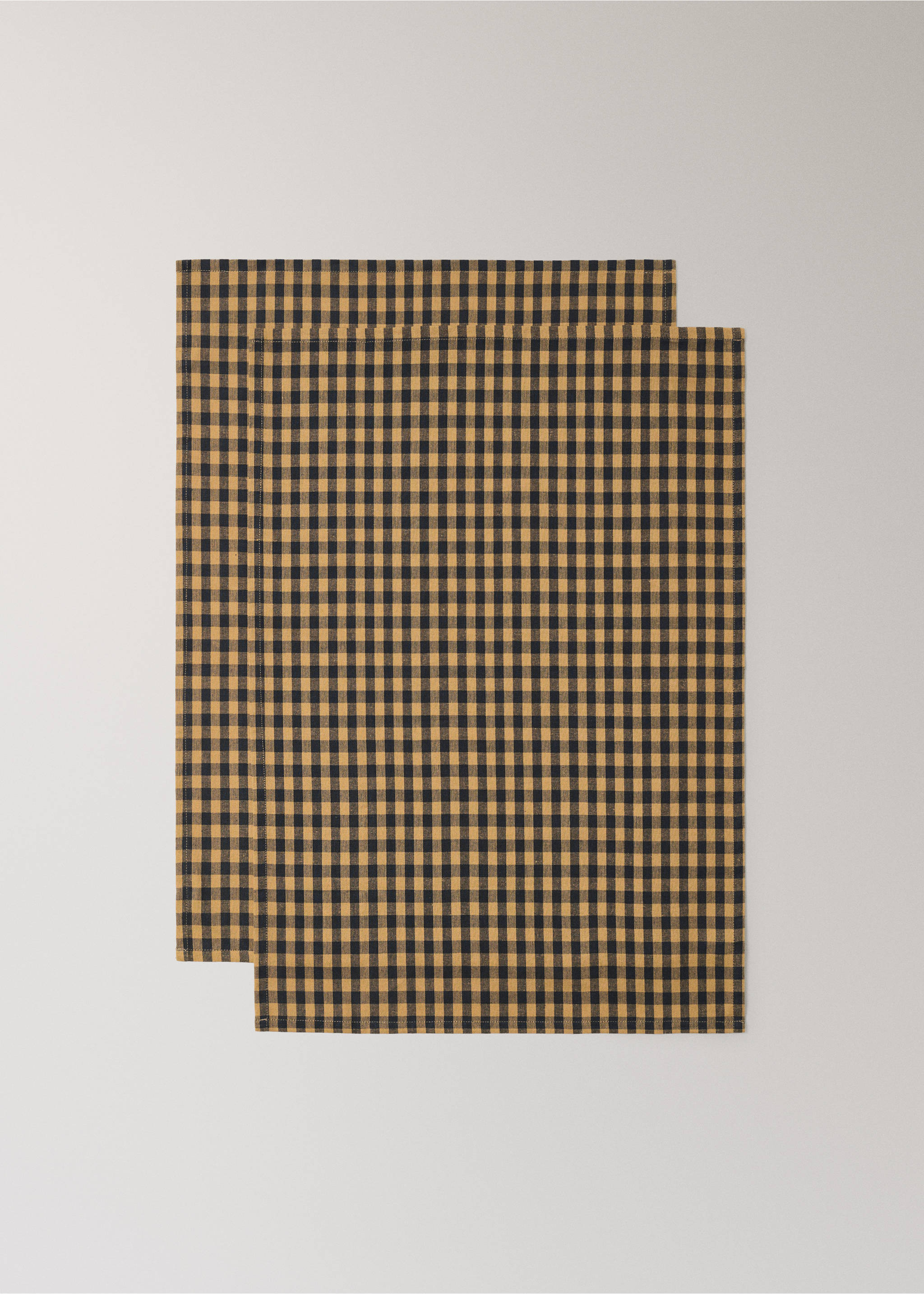 Two-tone checked cotton kitchen towels - Details of the article 1, Mustard. Ref: 37072923-00.