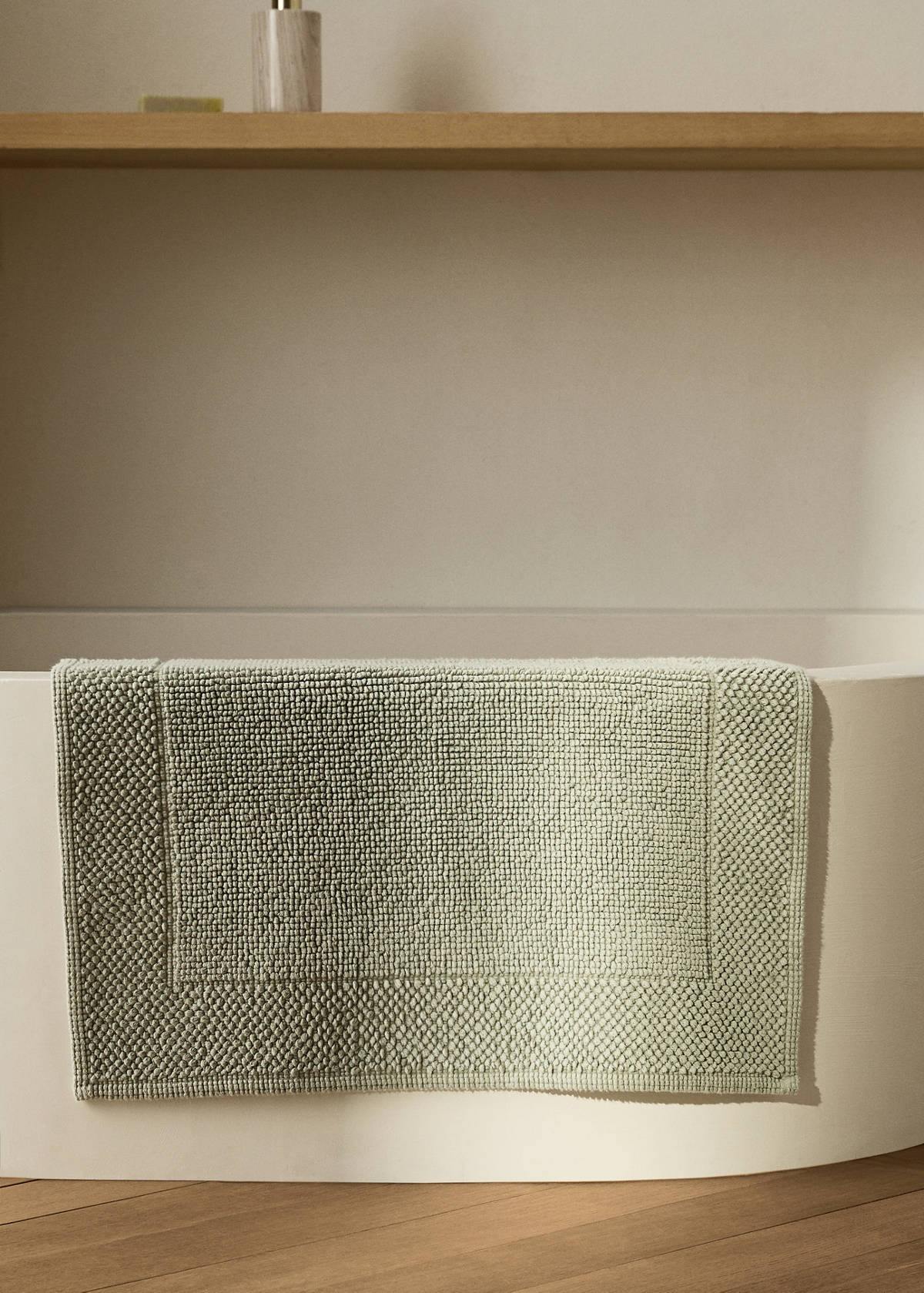 Garment-dyed cotton bath rug — Forest Green