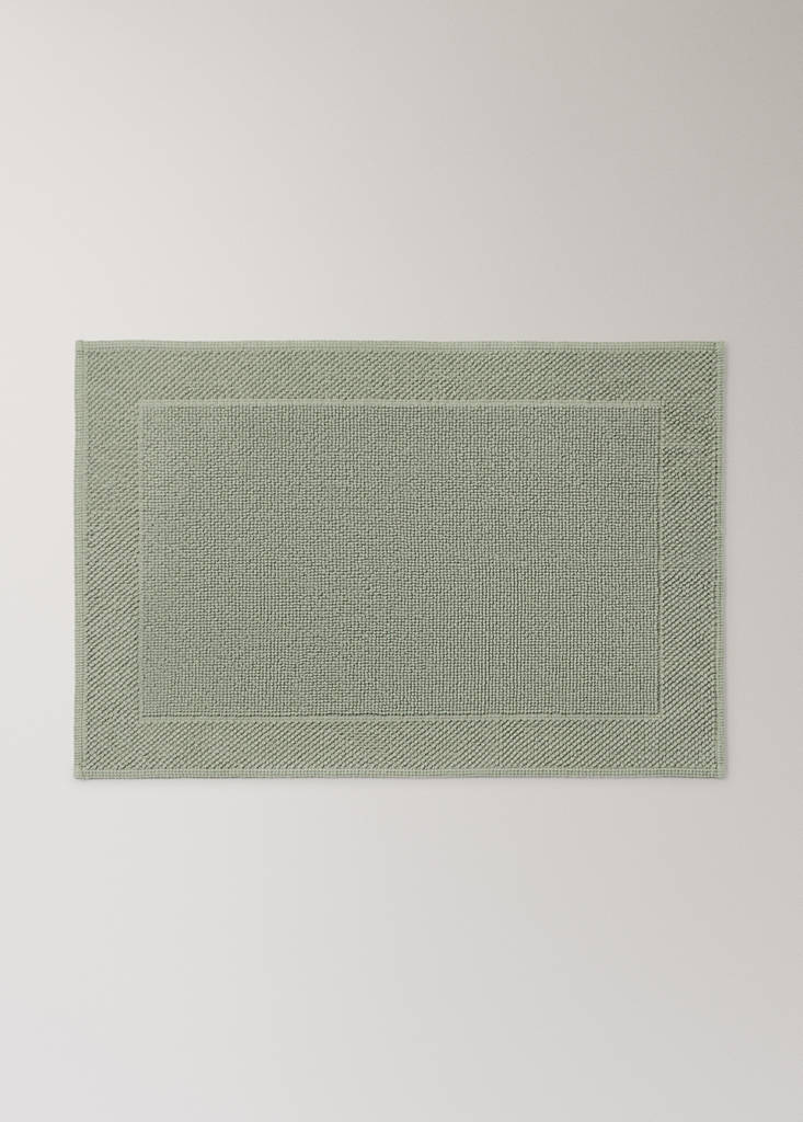 Garment-dyed cotton bath rug — Forest Green