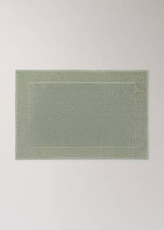 Garment-dyed cotton bath rug — Forest Green 4