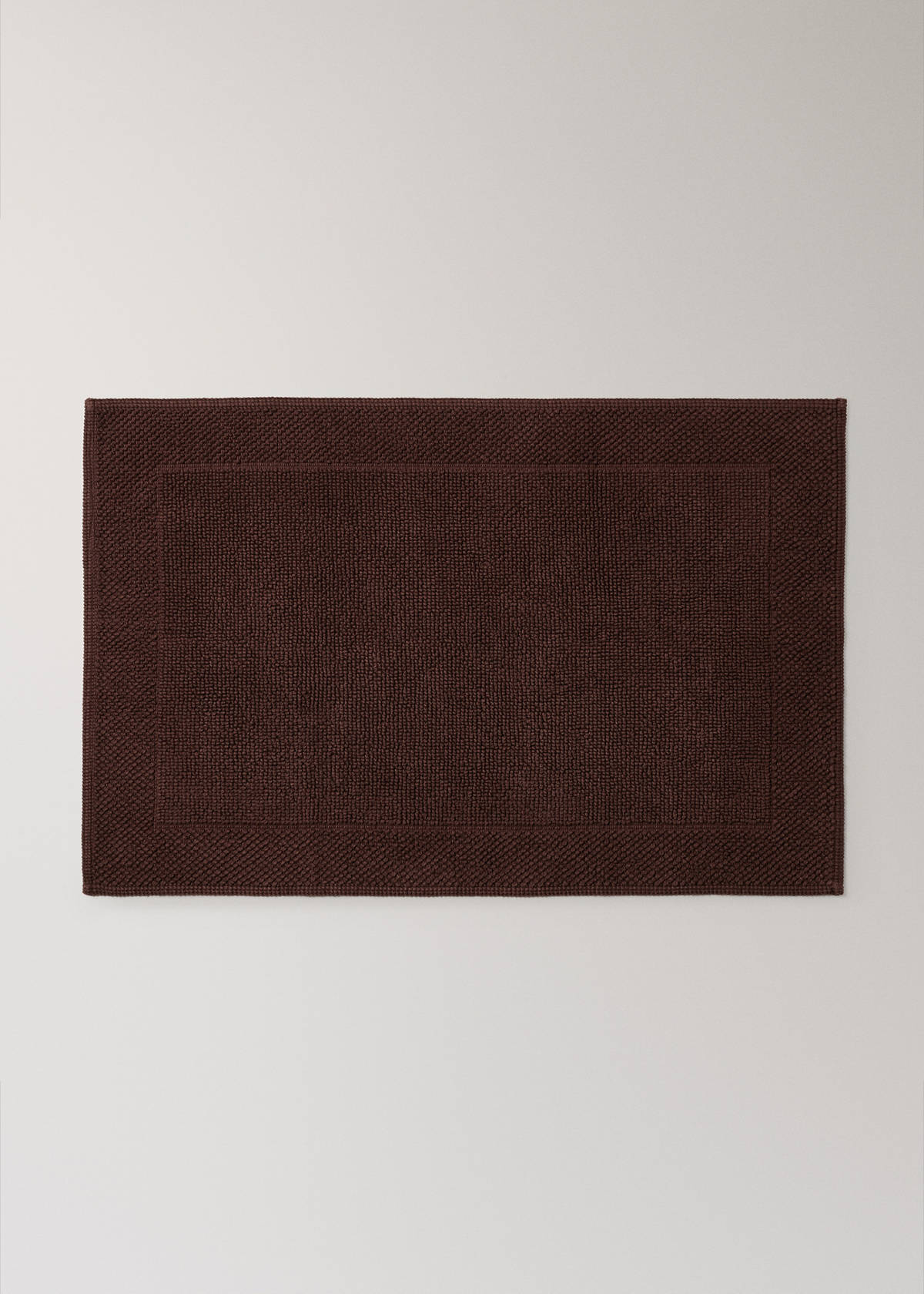 Garment-dyed cotton bath rug — Burgundy