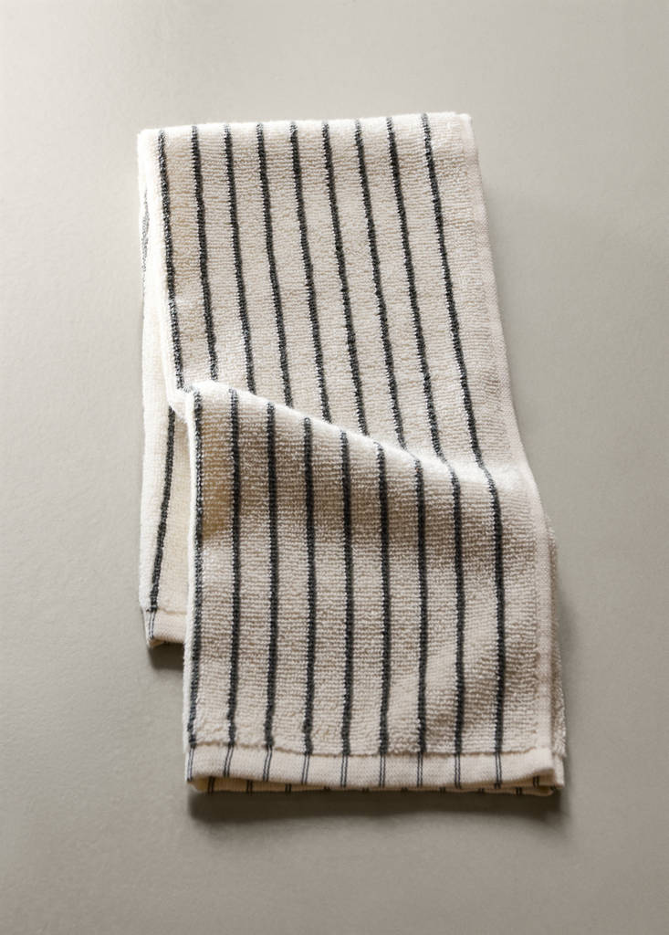 Striped kitchen towels — Grey