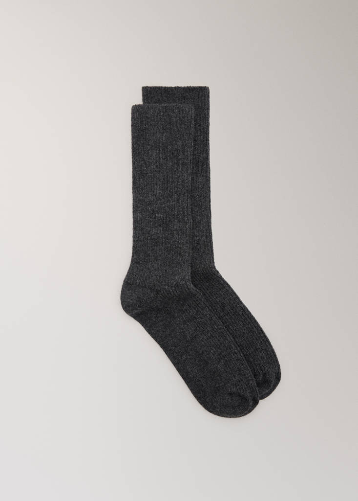 Ribbed socks — Charcoal