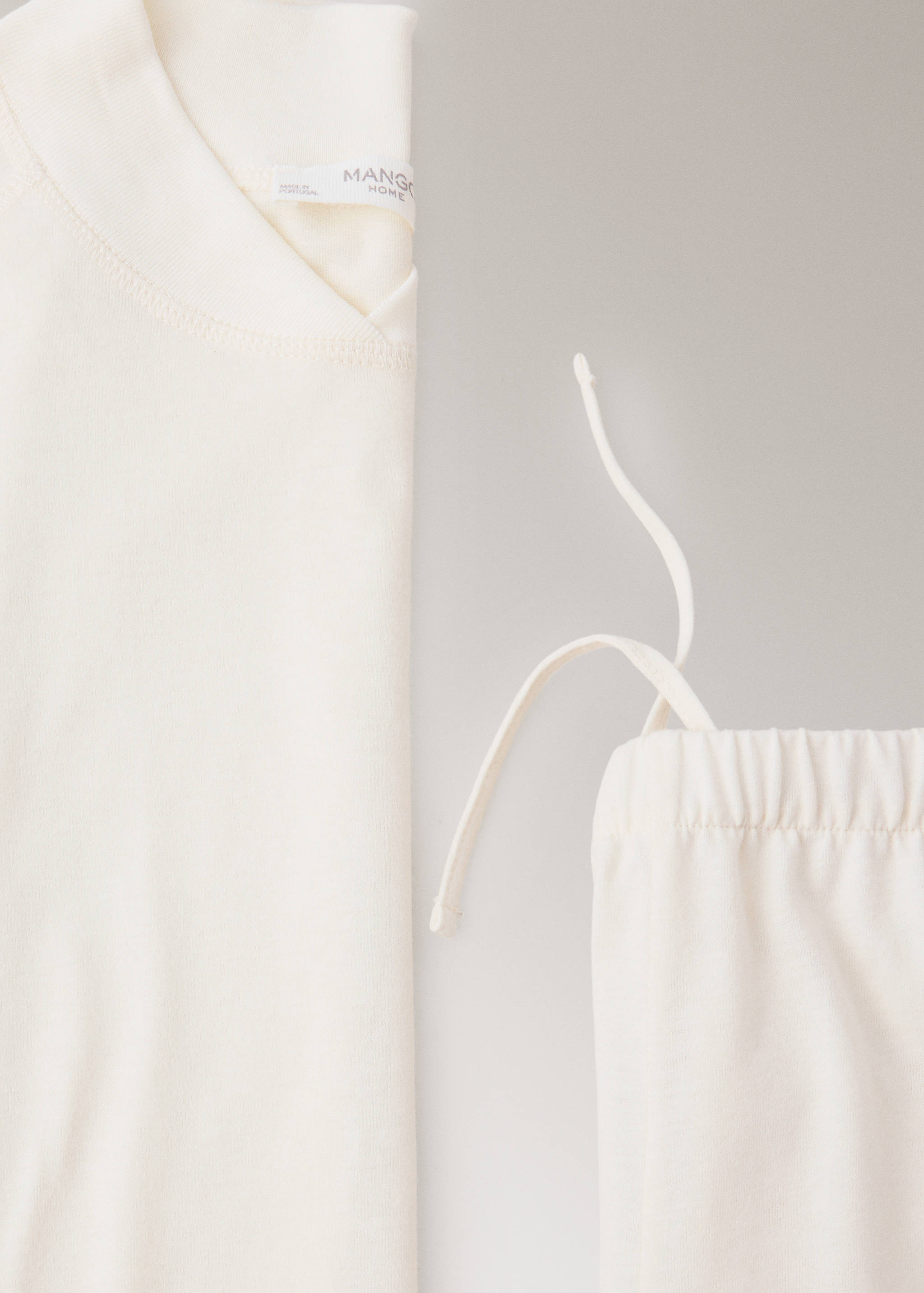 Straight cotton trousers with a soft finish - Details of the article 0