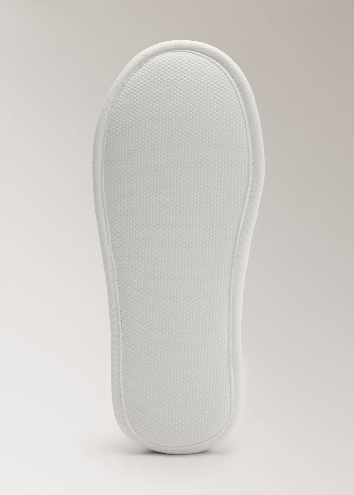 Round-toe terry slippers — White