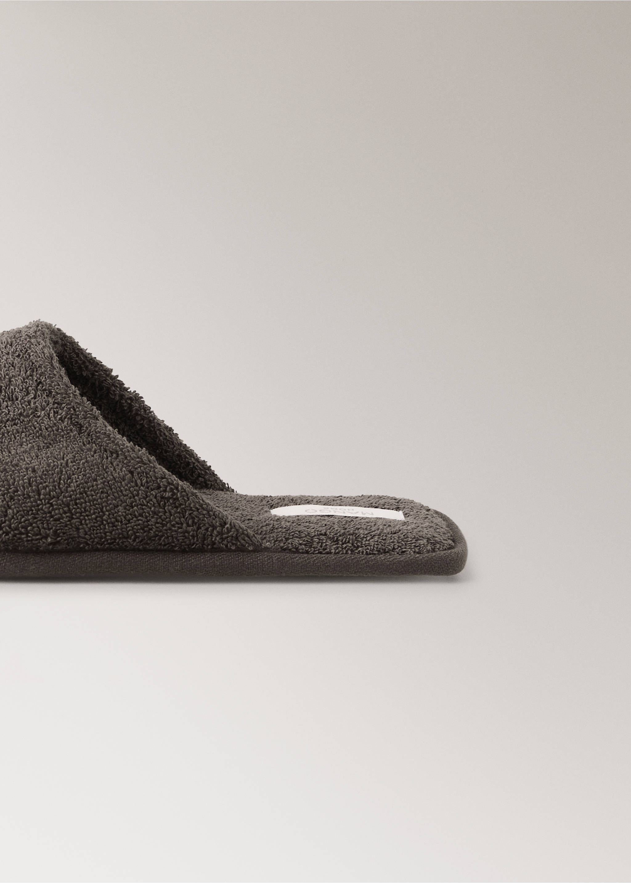 BATHROOM SLIPPERS LLAC - Details of the article 2, Coffee. Ref: 37072956-00.