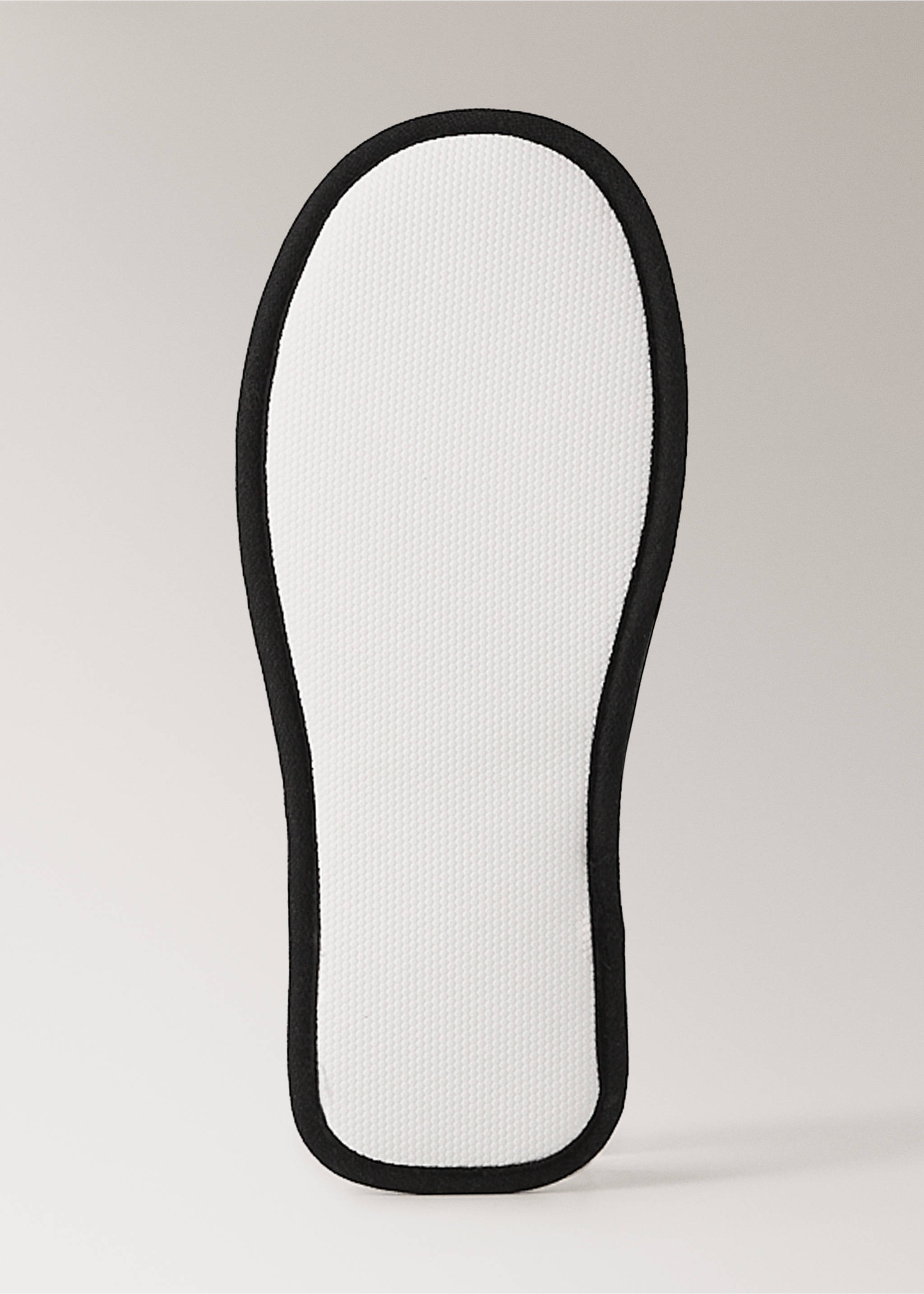 BATHROOM SLIPPERS FEST - Details of the article 4, Black. Ref: 37072957-00.
