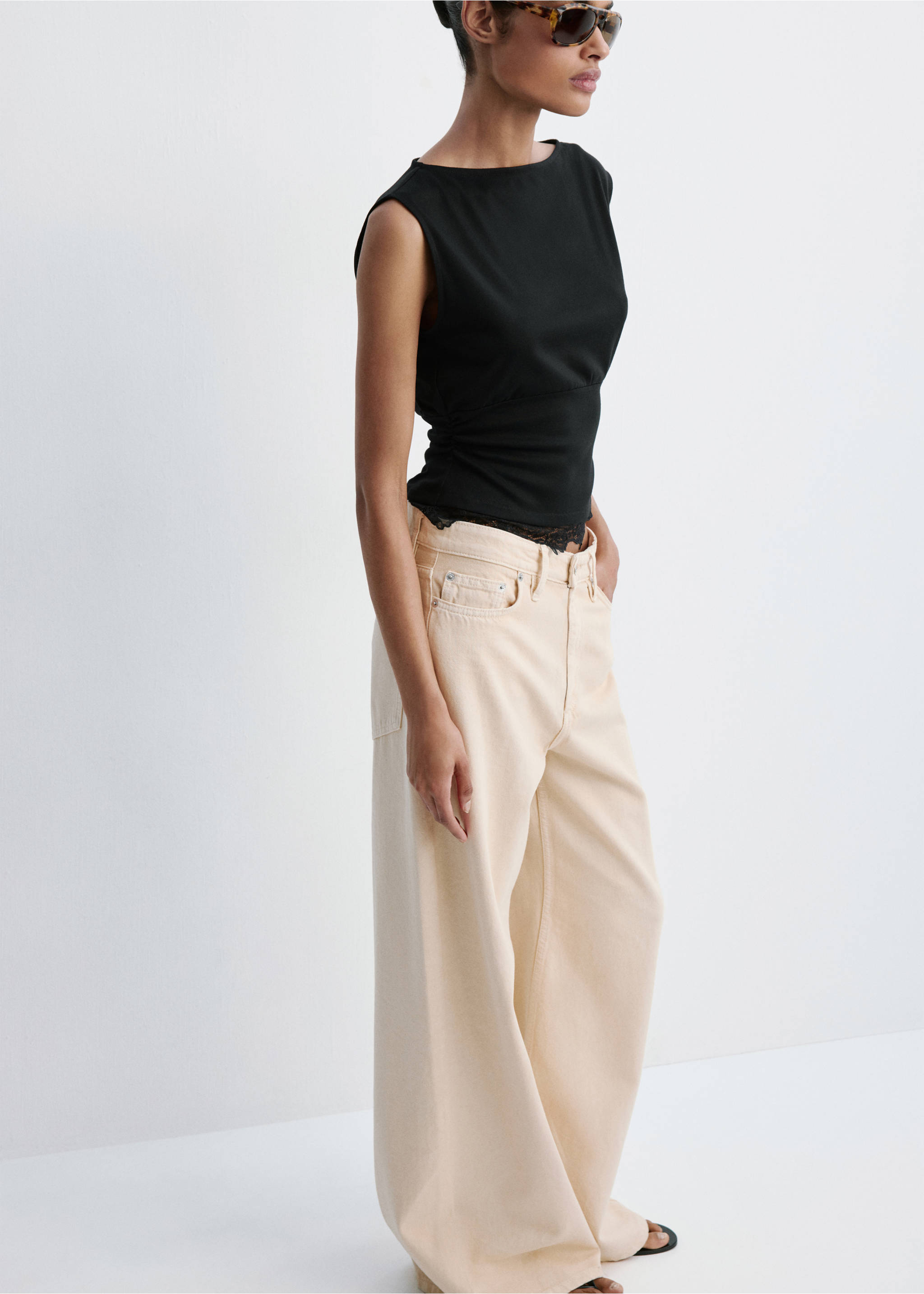 Asymmetrical draped top - Details of the article 3, Black. Ref: 37073275-00.