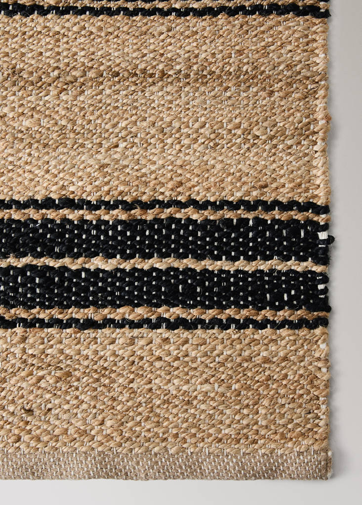 Medium striped rug, 100% jute — Beige