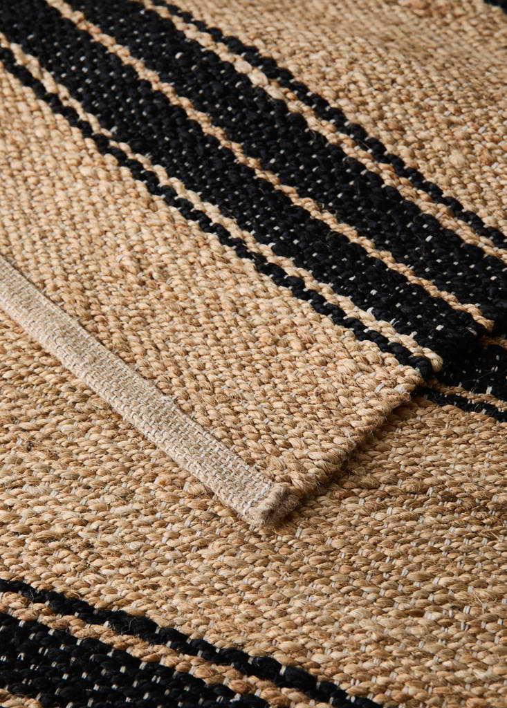 Medium striped rug, 100% jute — Beige
