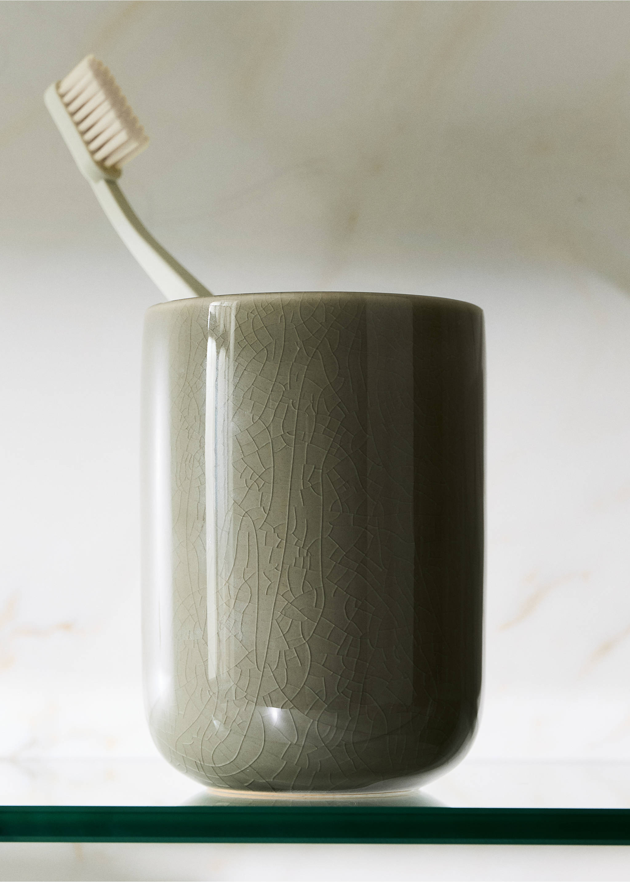 Crackled ceramic toothbrush cup - General plane, Pastel Green. Ref: 37073284-00.