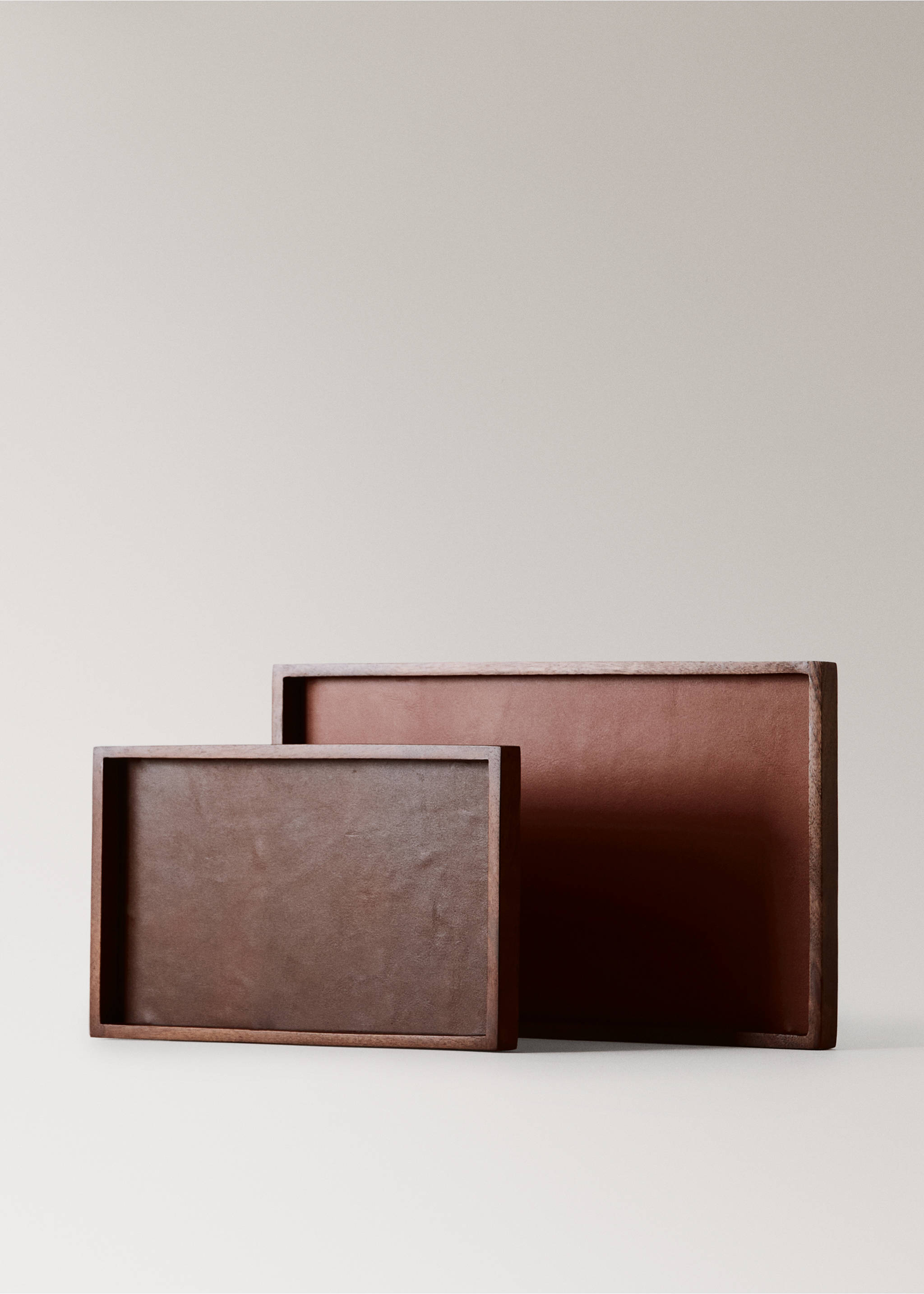 Decorative mango wood tray - Details of the article 3, Chocolate. Ref: 37073293-00.