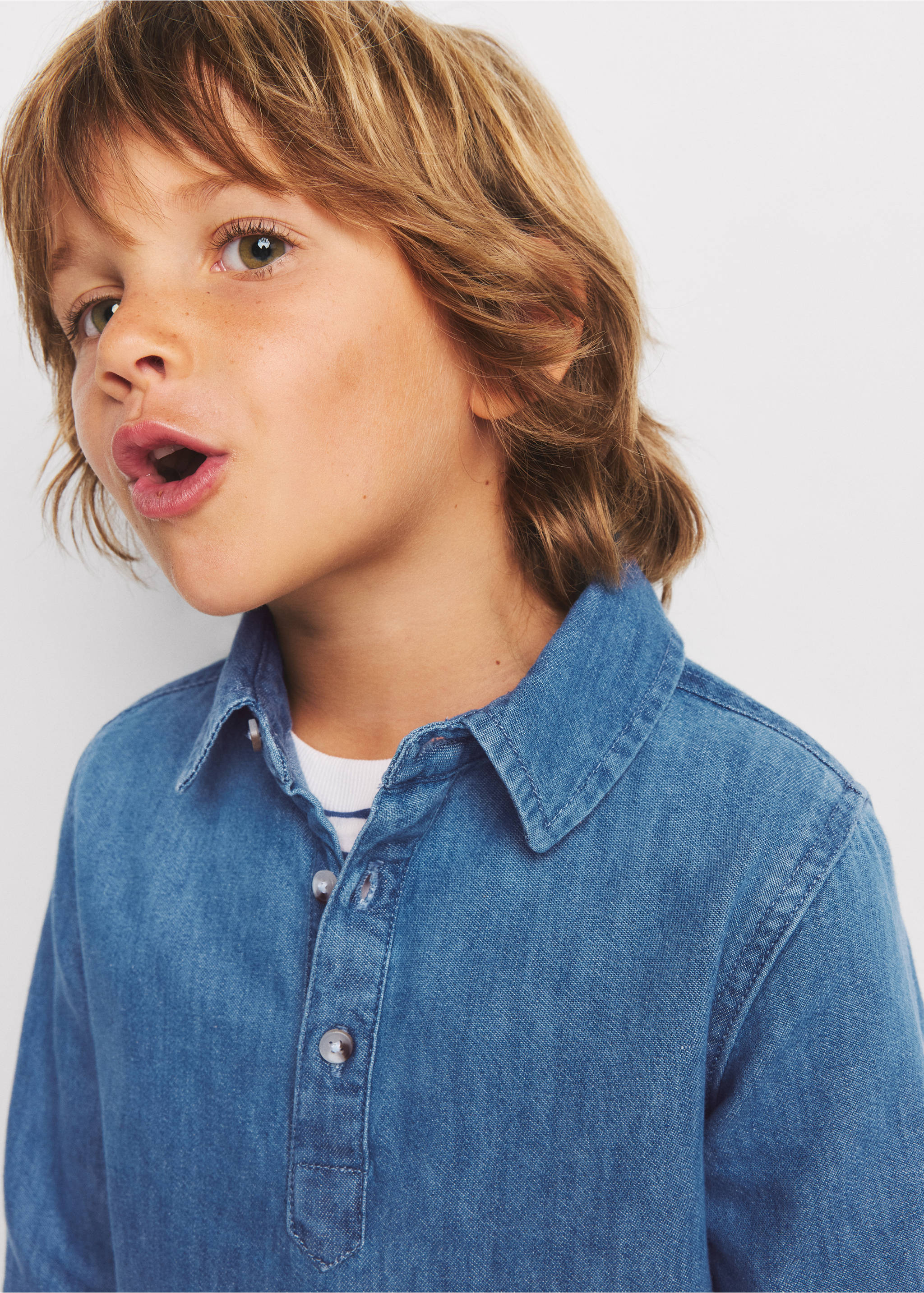 Cotton denim shirt - Details of the article 1, Medium Blue. Ref: 37073294-00.