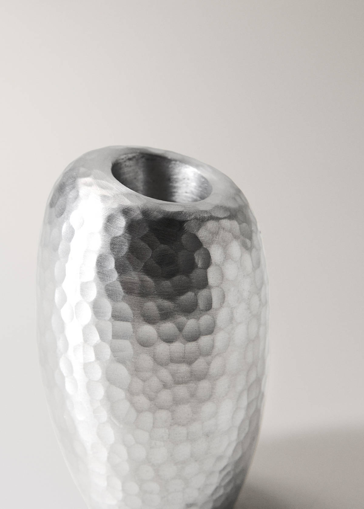 Metallic candleholder — Silver