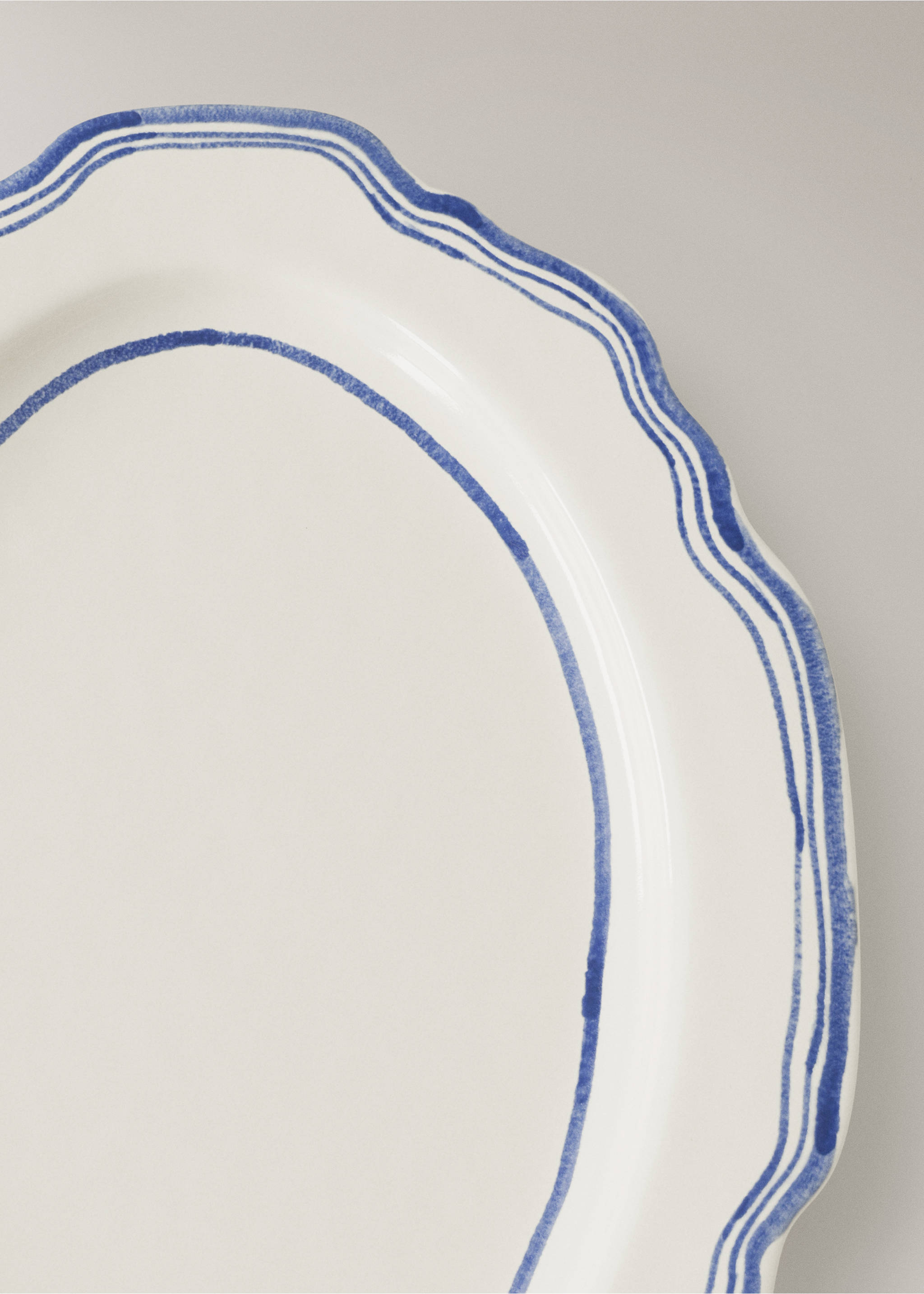 Hand-painted stoneware fountain - Details of the article 1, Blue. Ref: 37073308-00.