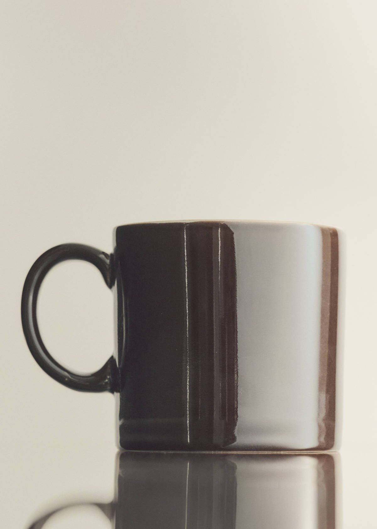 Stoneware mug — Chocolate