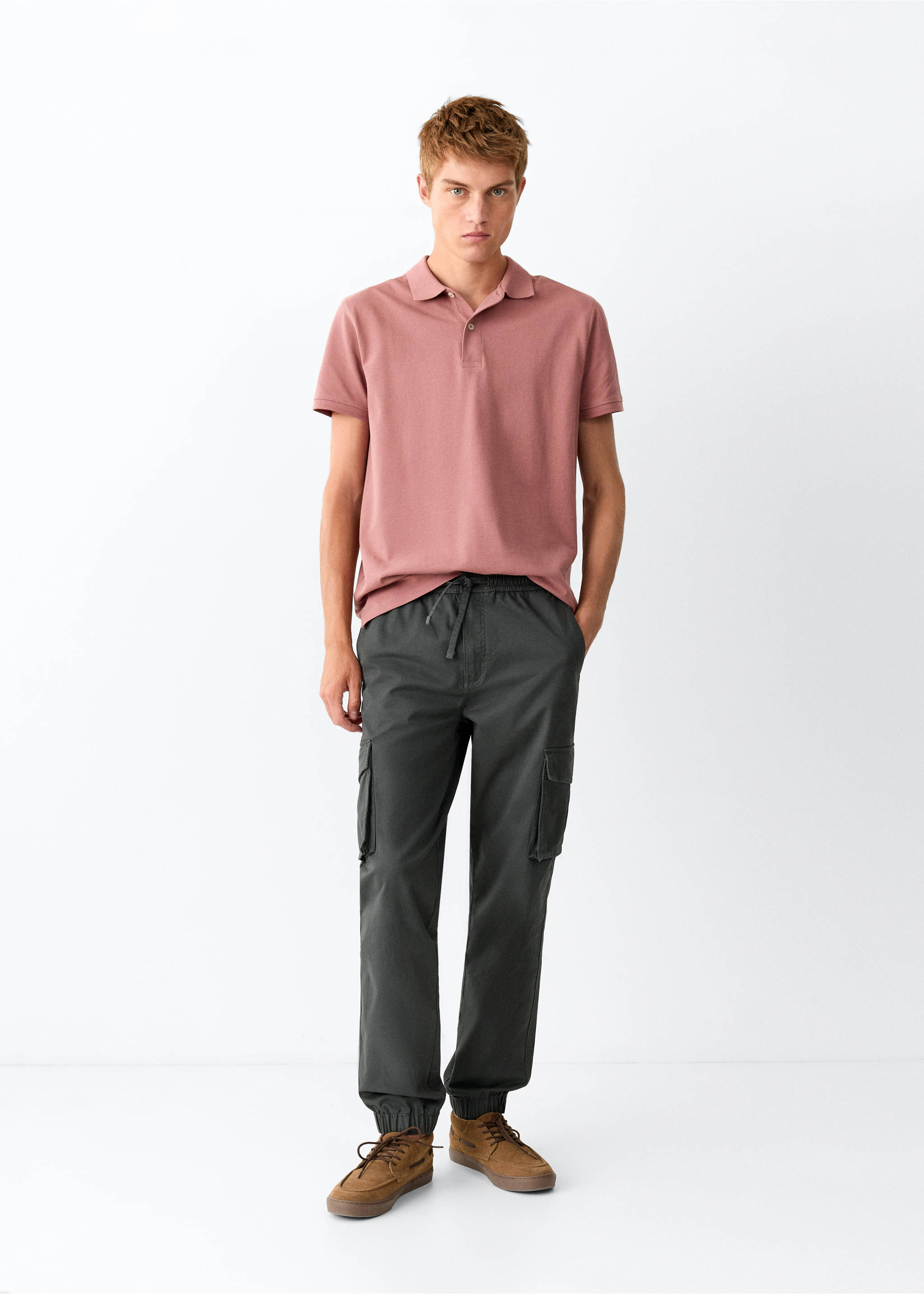 Calças jogger de estilo cargo - Plano geral, Cinzento-carvão. Ref: 37073312-00.