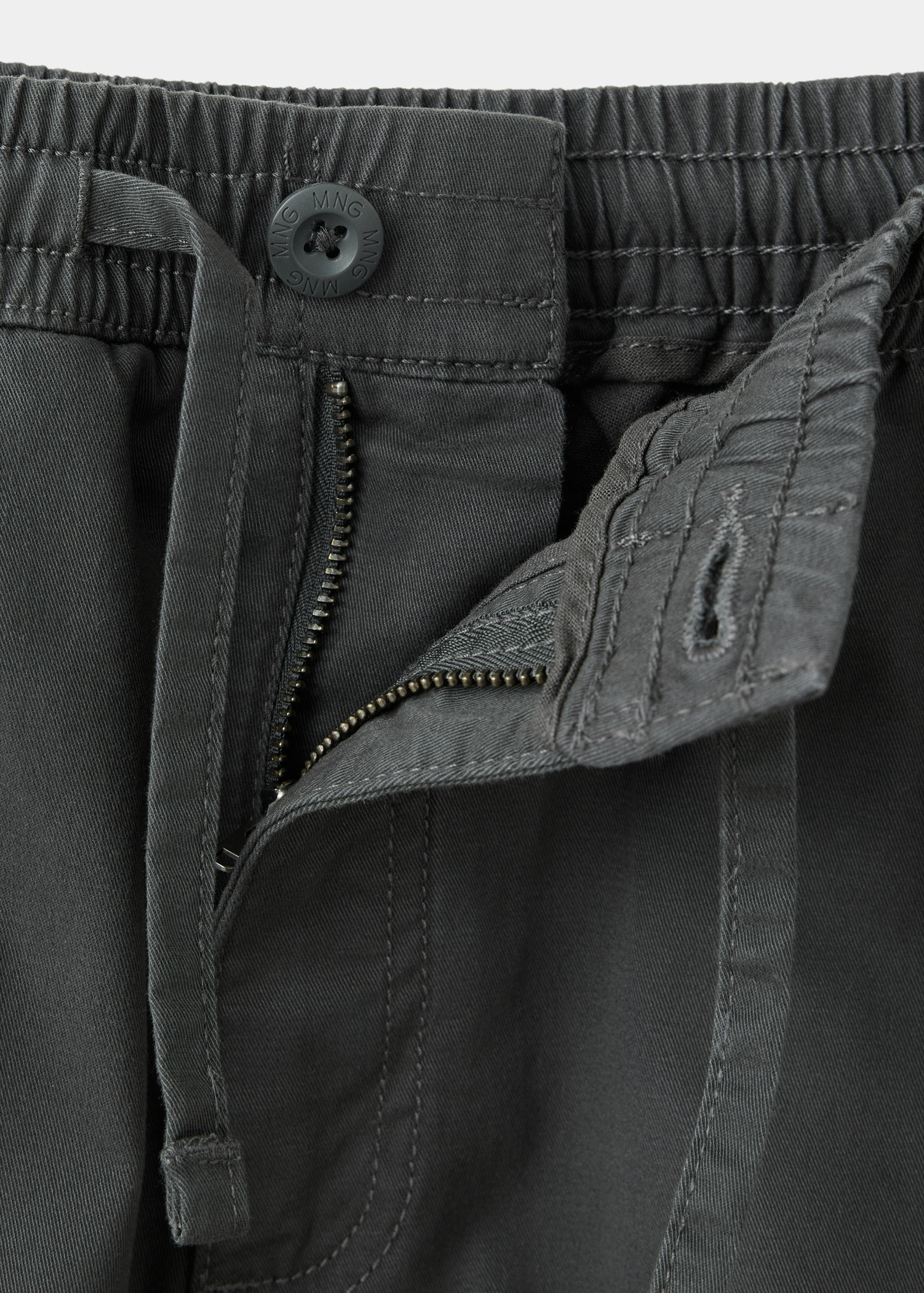 Calças jogger de estilo cargo - Pormenor do artigo 8