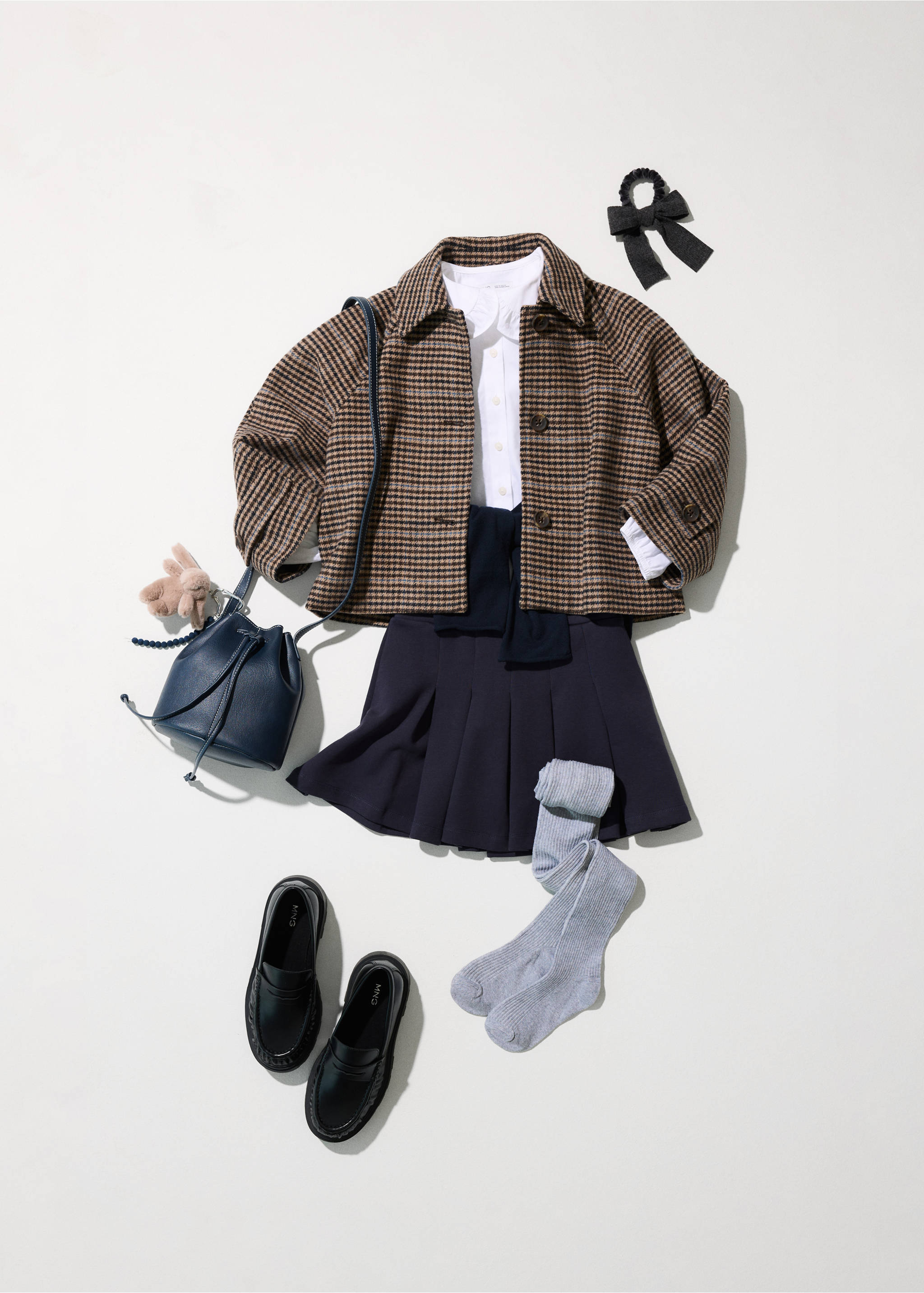 Pleated skirt trousers - Details of the article 5, Navy. Ref: 37073315-00.