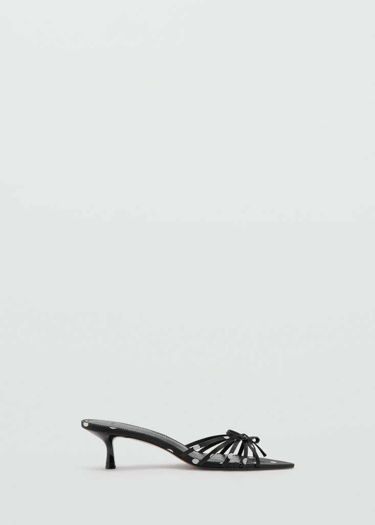 Polka dot heeled sandals with bow — Black