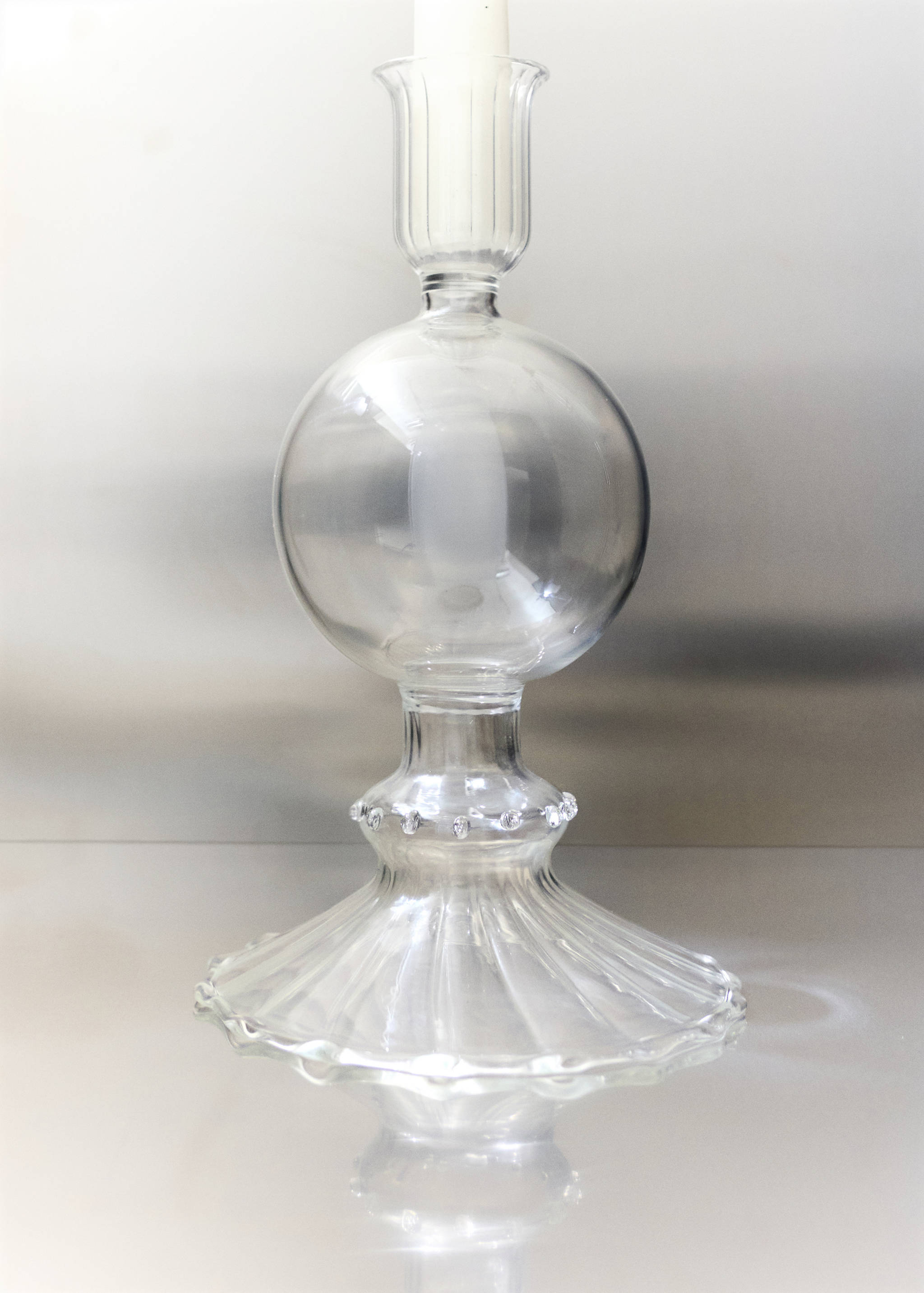 Borosilicate candelabra in a low form - General plane