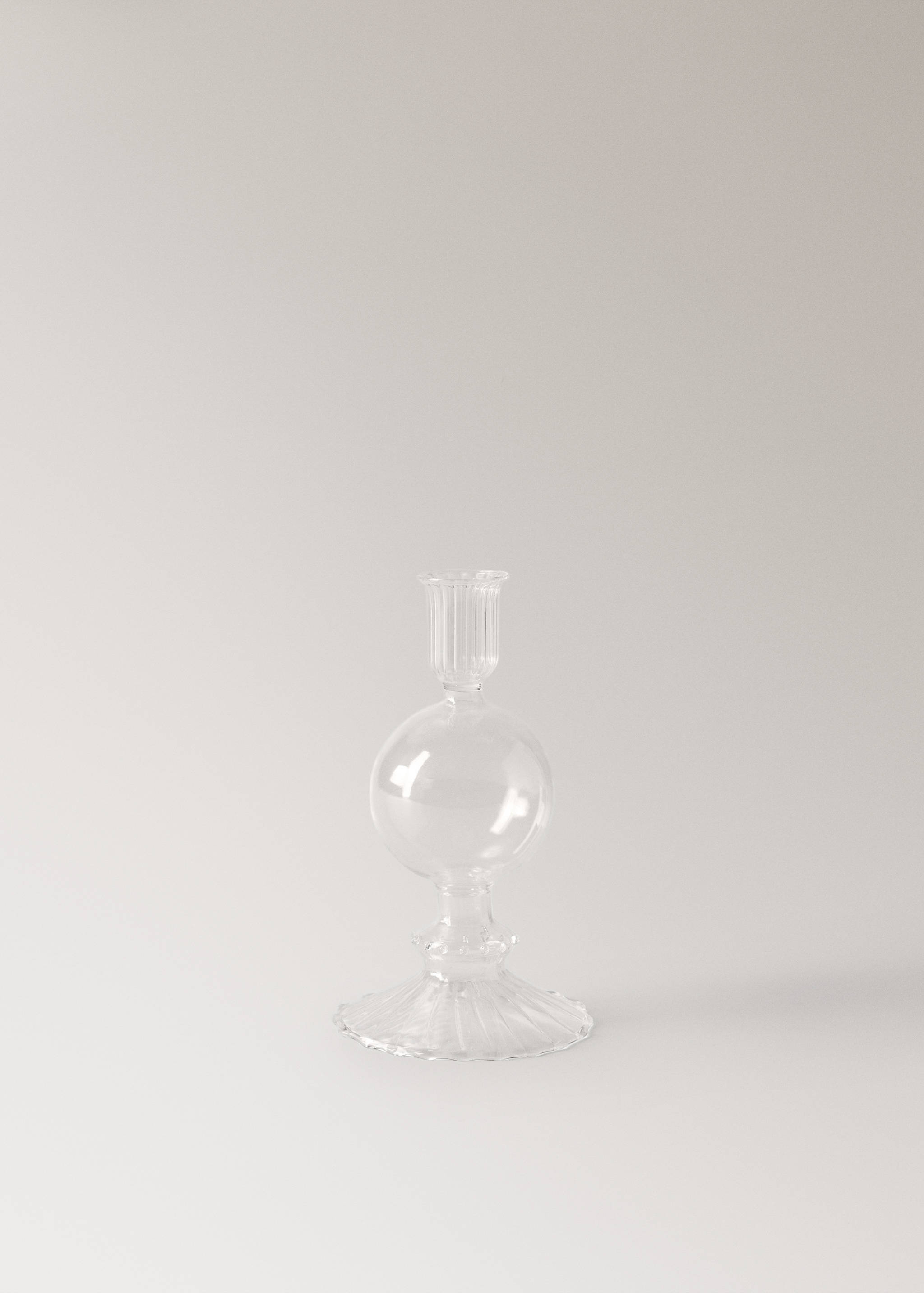 Borosilicate candelabra in a low form - Article without model