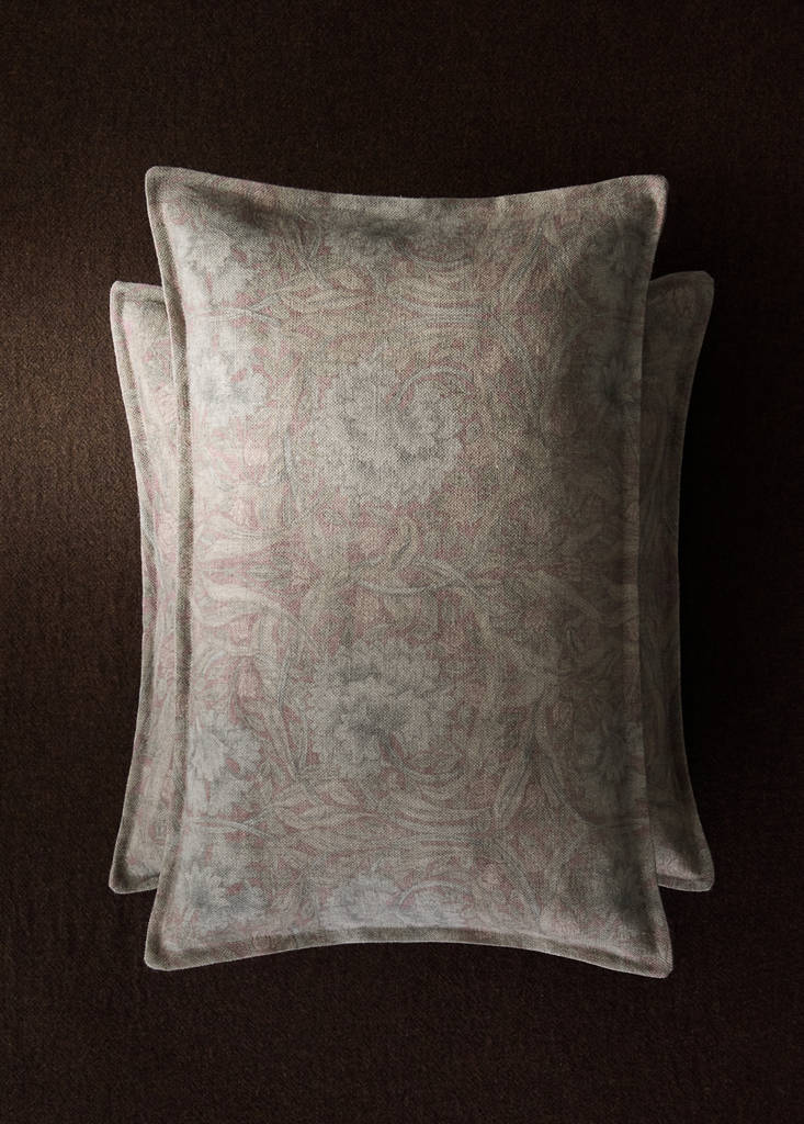 Floral print cushion cover 40x60 cm — Pink