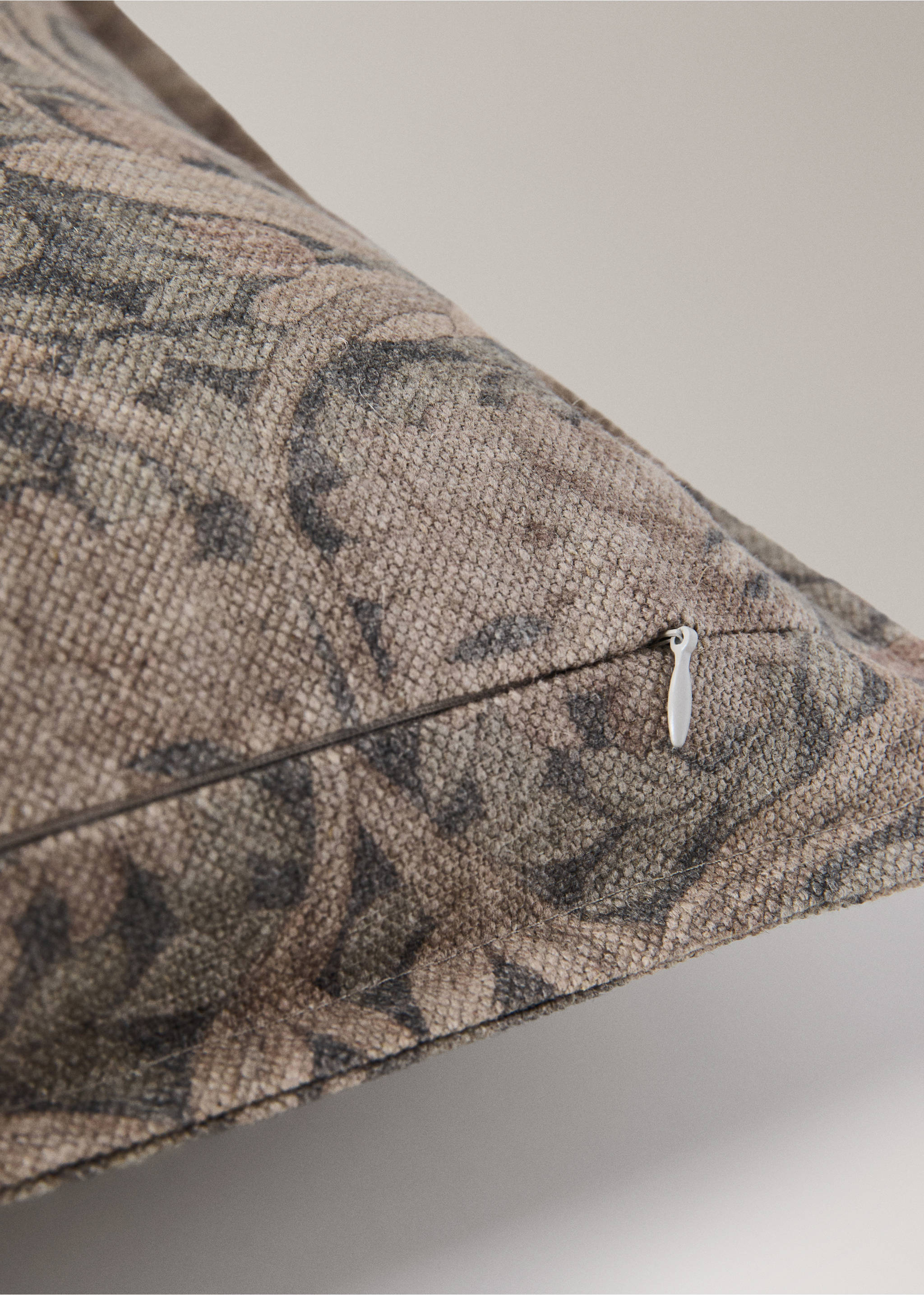 Kissenbezug mit floralem Muster 40x60cm - Detail des Artikels 2, Grau. Ref: 37073325-00.