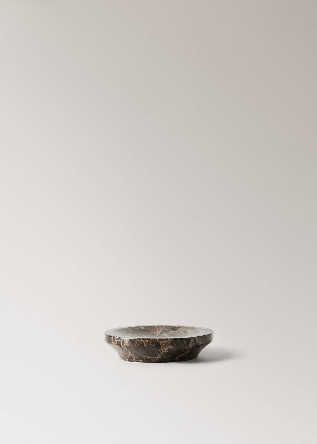 Marble-effect soap dish — Brown