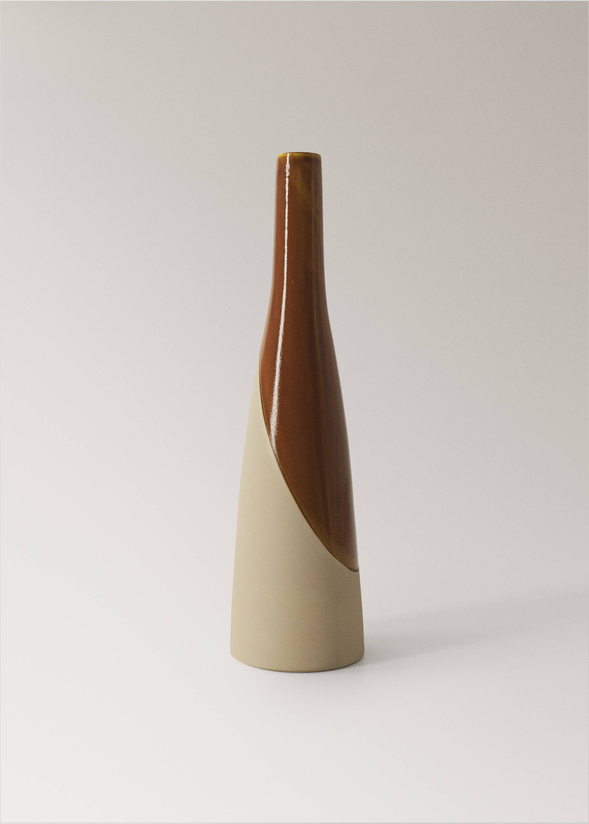 Two-tone 100% stoneware vase - Article without model, Brown. Ref: 37073862-00.