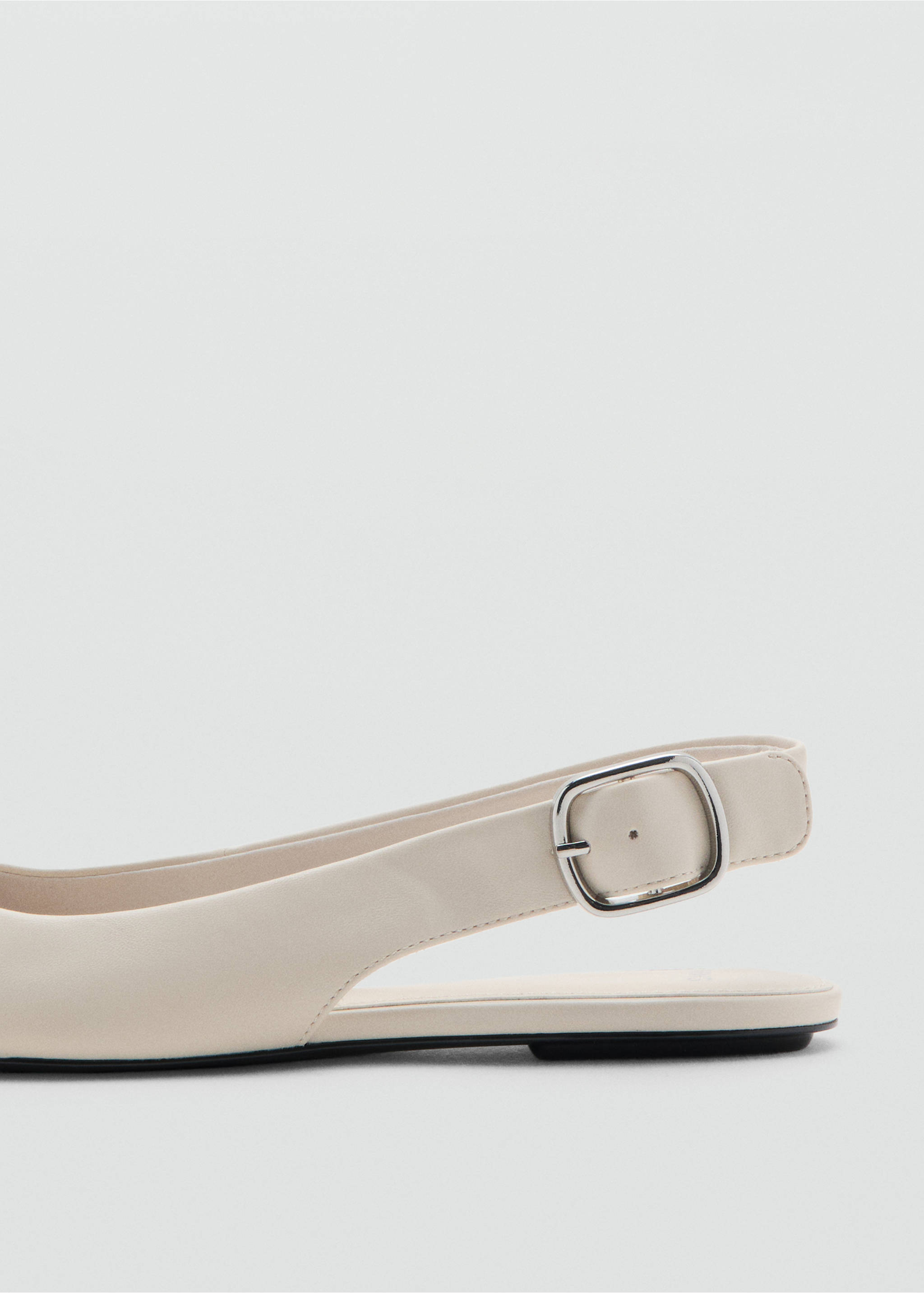 Buckle flat shoes - Details of the article 1, Ecru. Ref: 37073883-00.