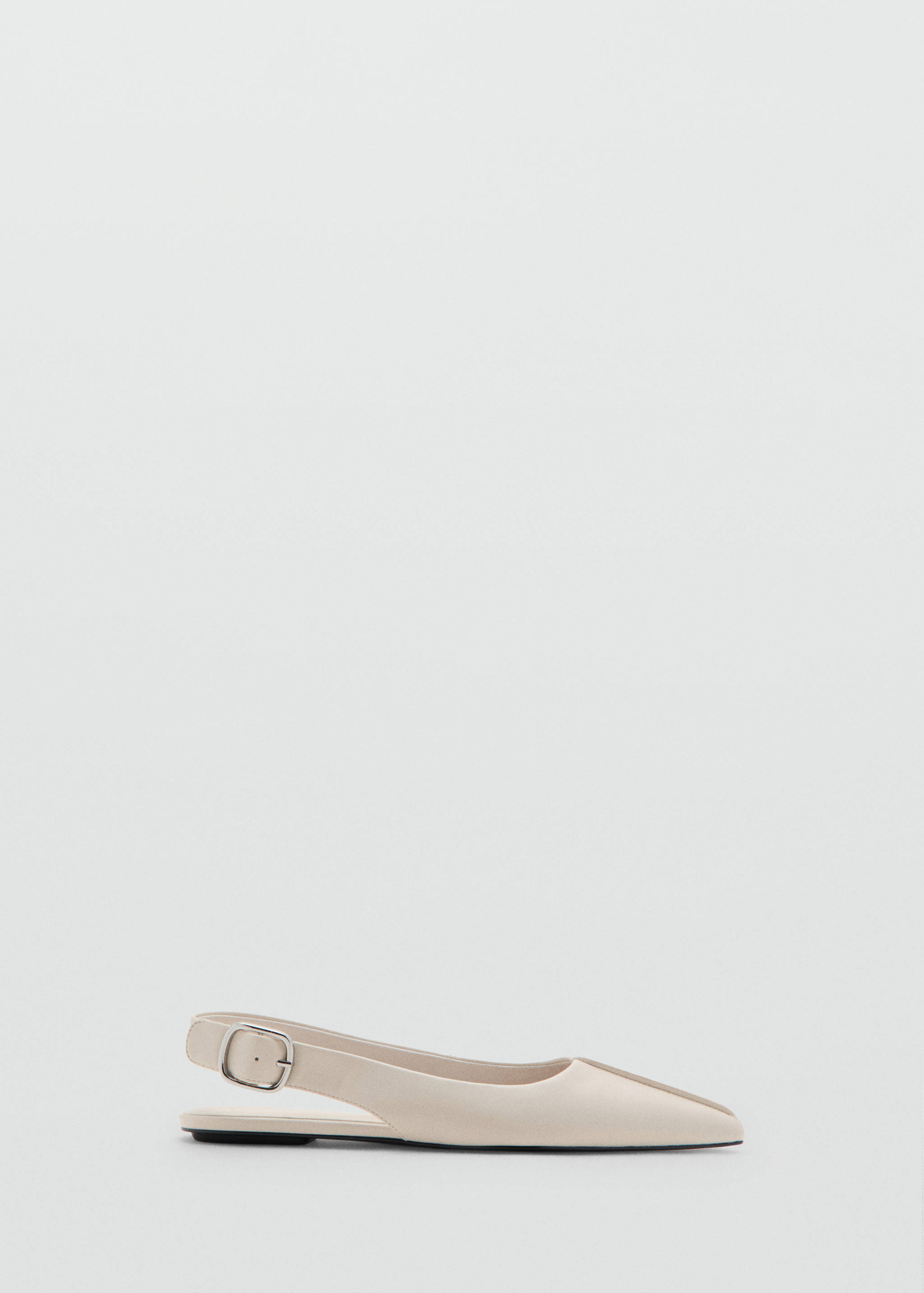 Buckle flat shoes - Article without model