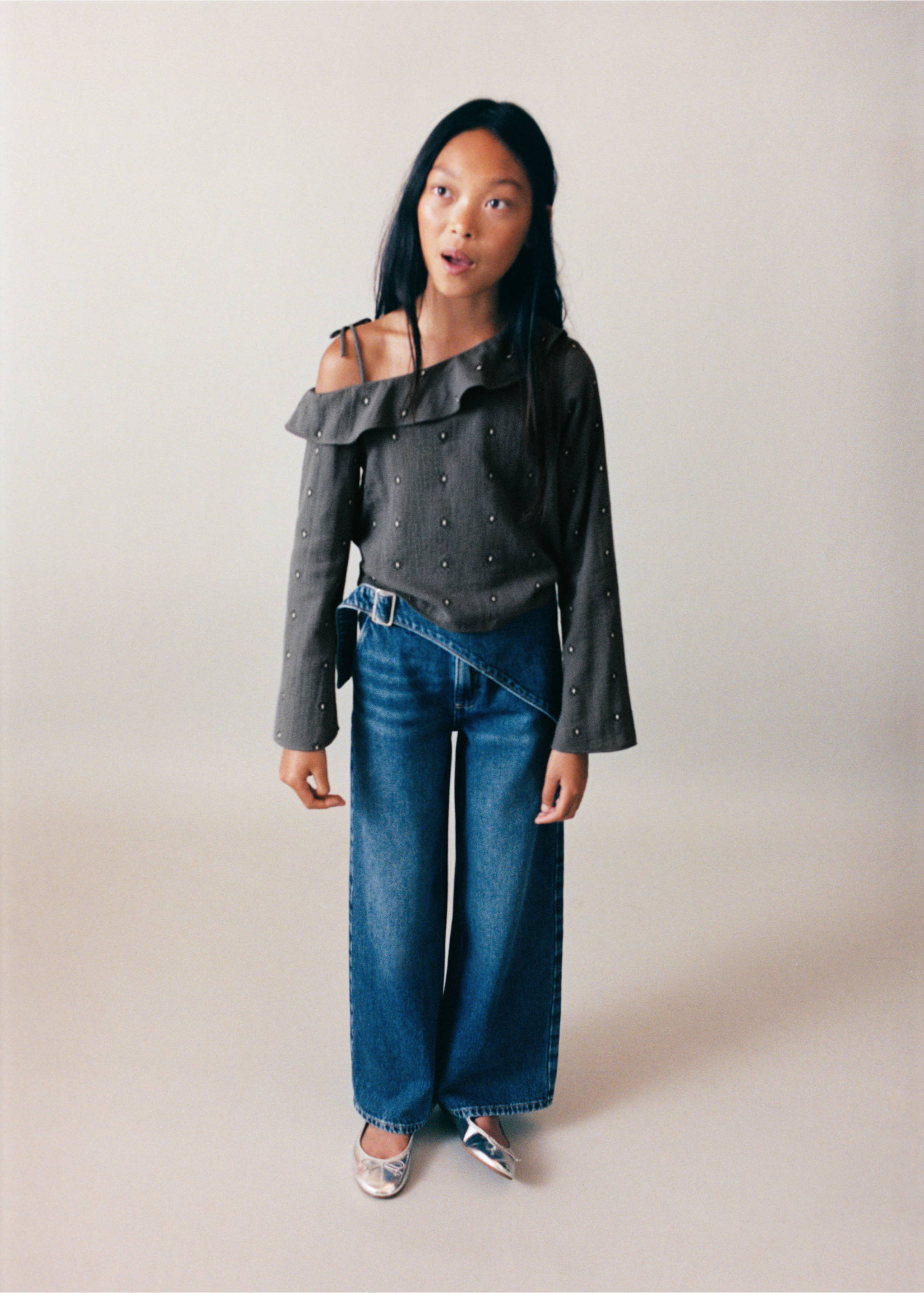 Wide-leg jeans with scarf detail - Details of the article 5, Dark Blue. Ref: 37073890-00.