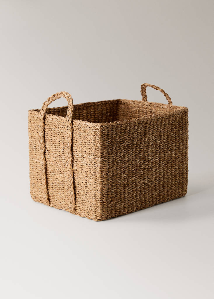 Large braided seagrass basket with handles — Brown