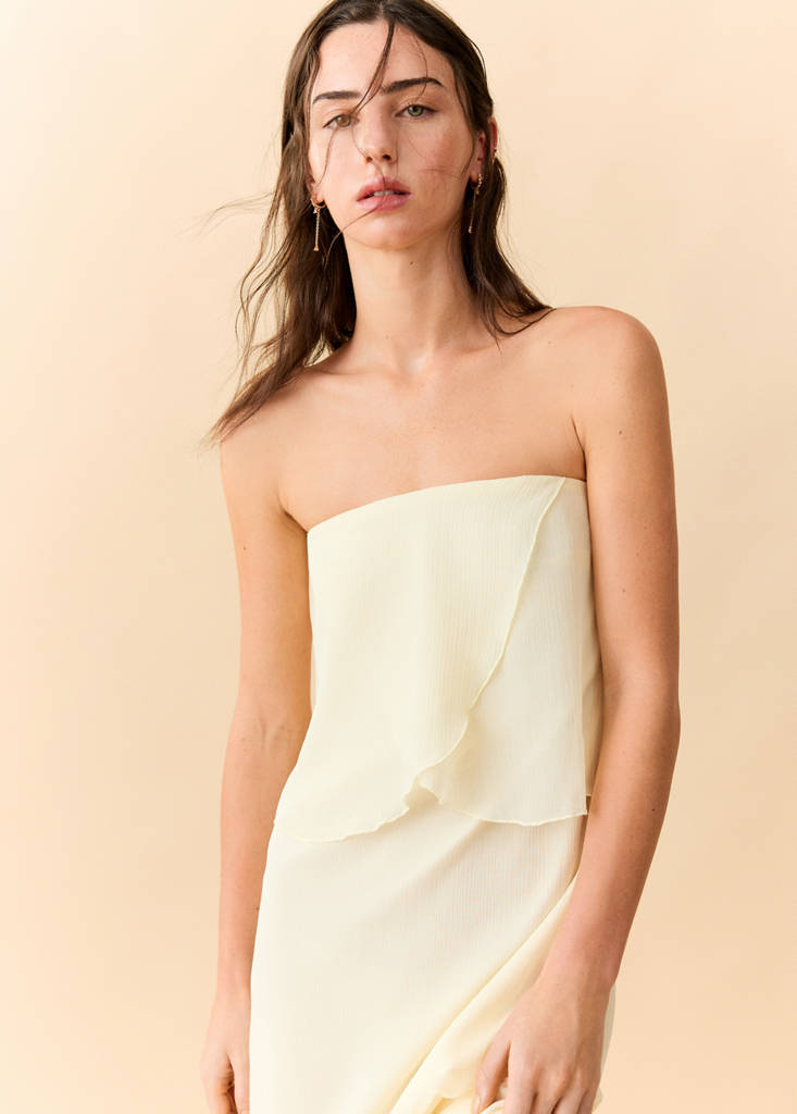 Strapless dress with ruffles — Yellow