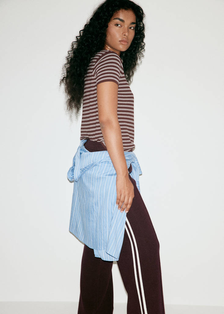 Knitted trousers with contrasting stripes — Chocolate