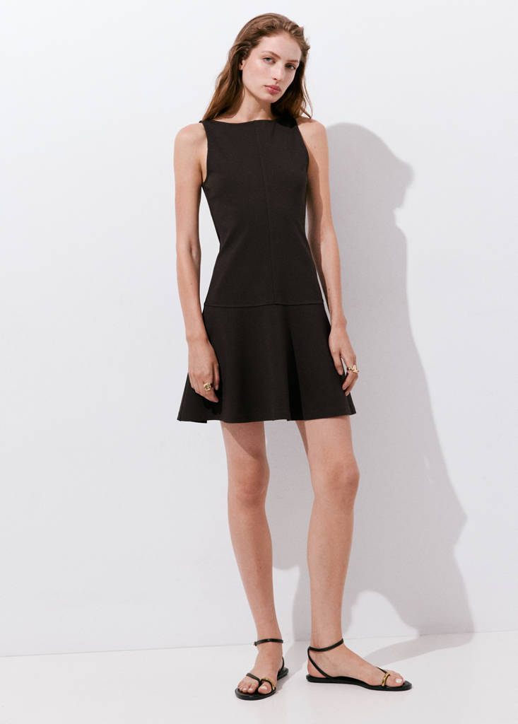 Flared knit dress — Brown