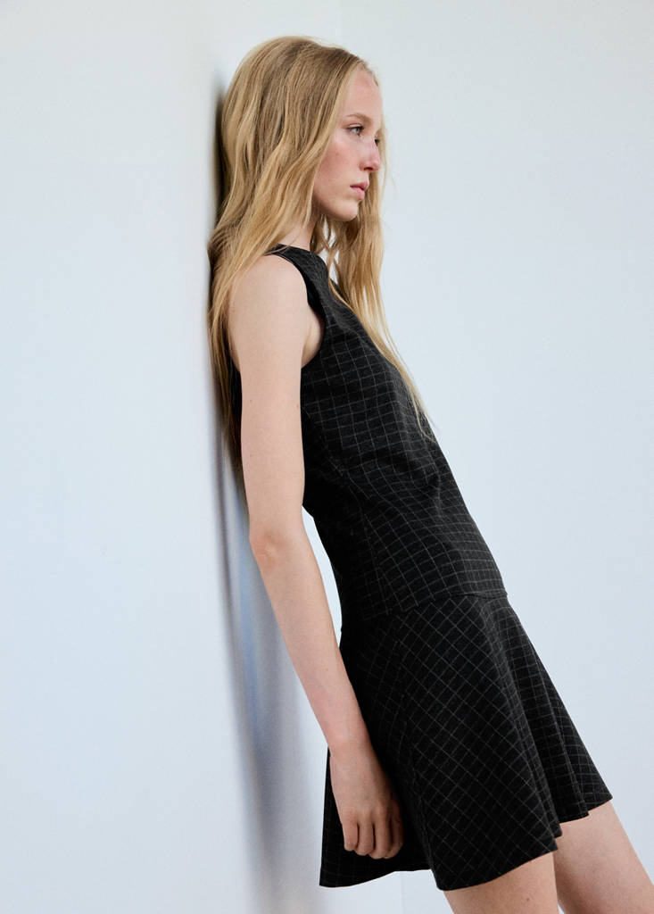 Flared knit dress — Grey