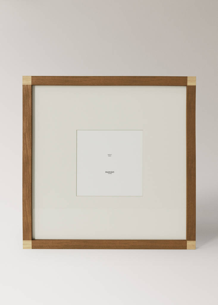 Large wooden photo frame with contrasting design — Brown