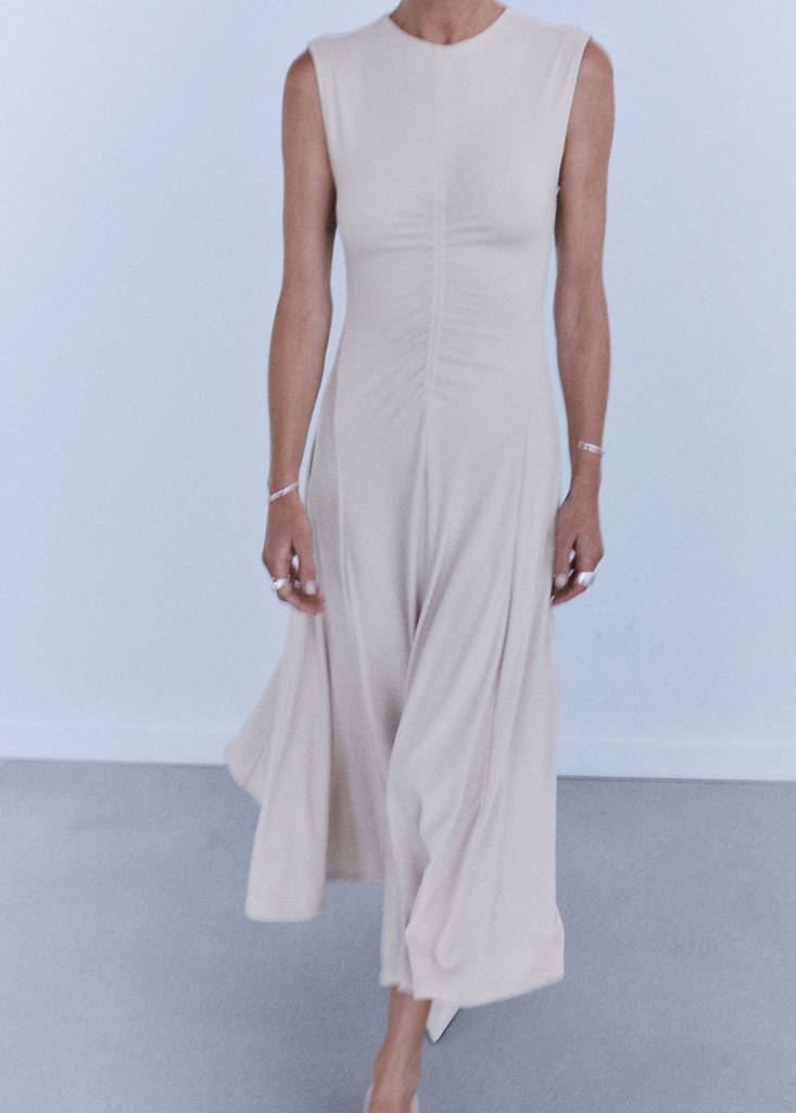 Fine-knit ruched dress — Sand