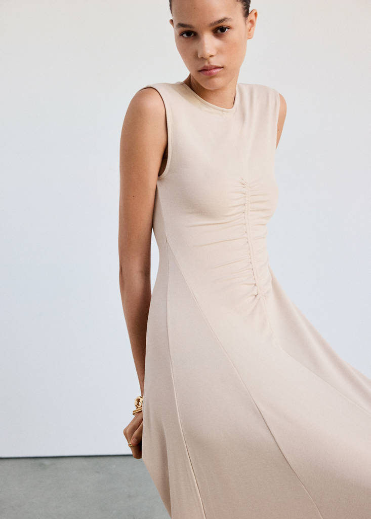 Fine-knit ruched dress — Sand
