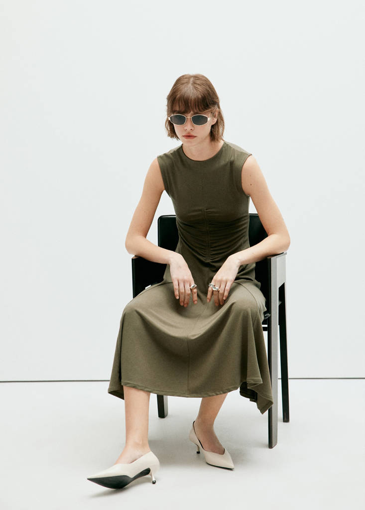 Fine-knit ruched dress — Khaki