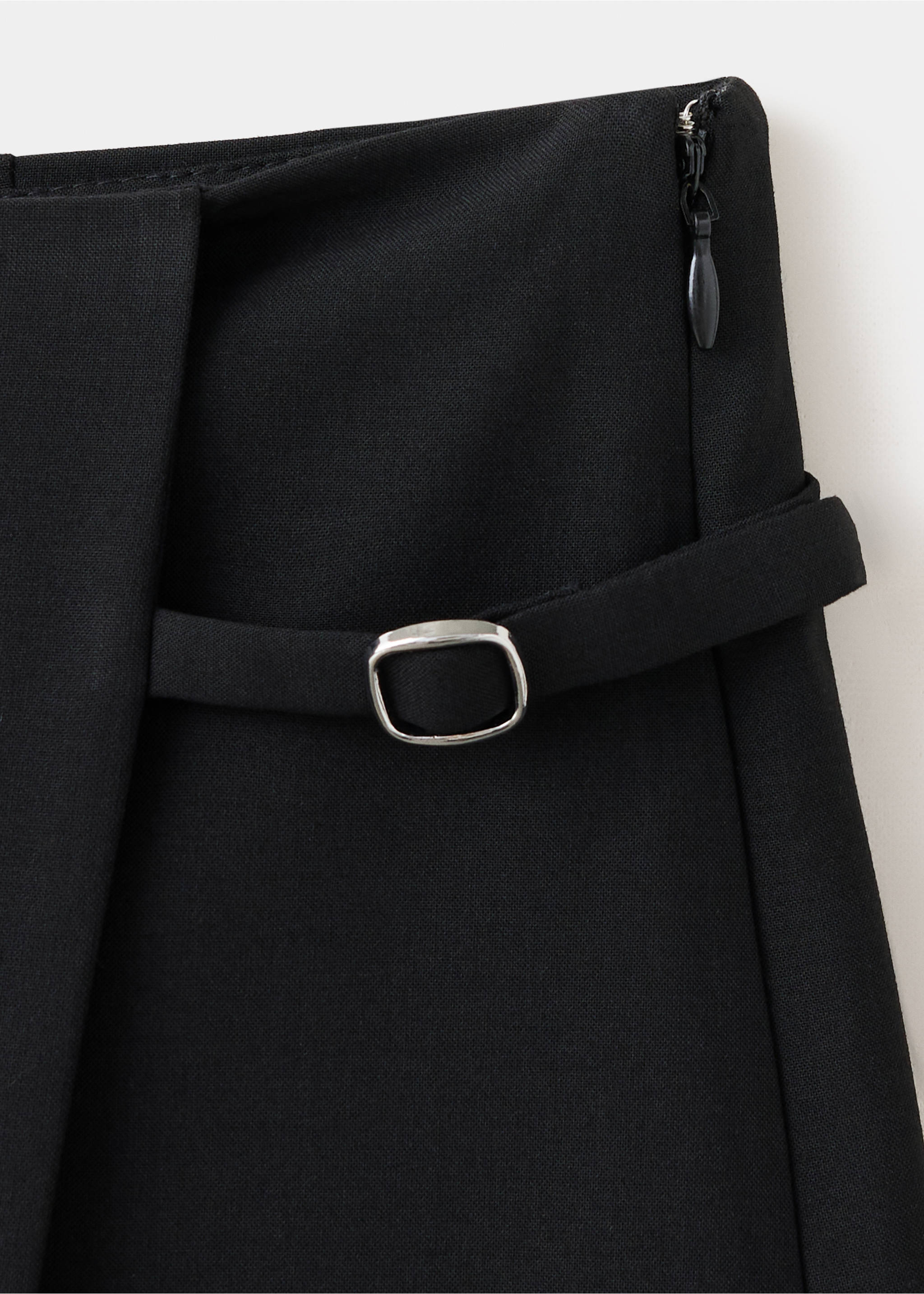 Skirt blacky - Details of the article 8, Black. Ref: 37074083-00.