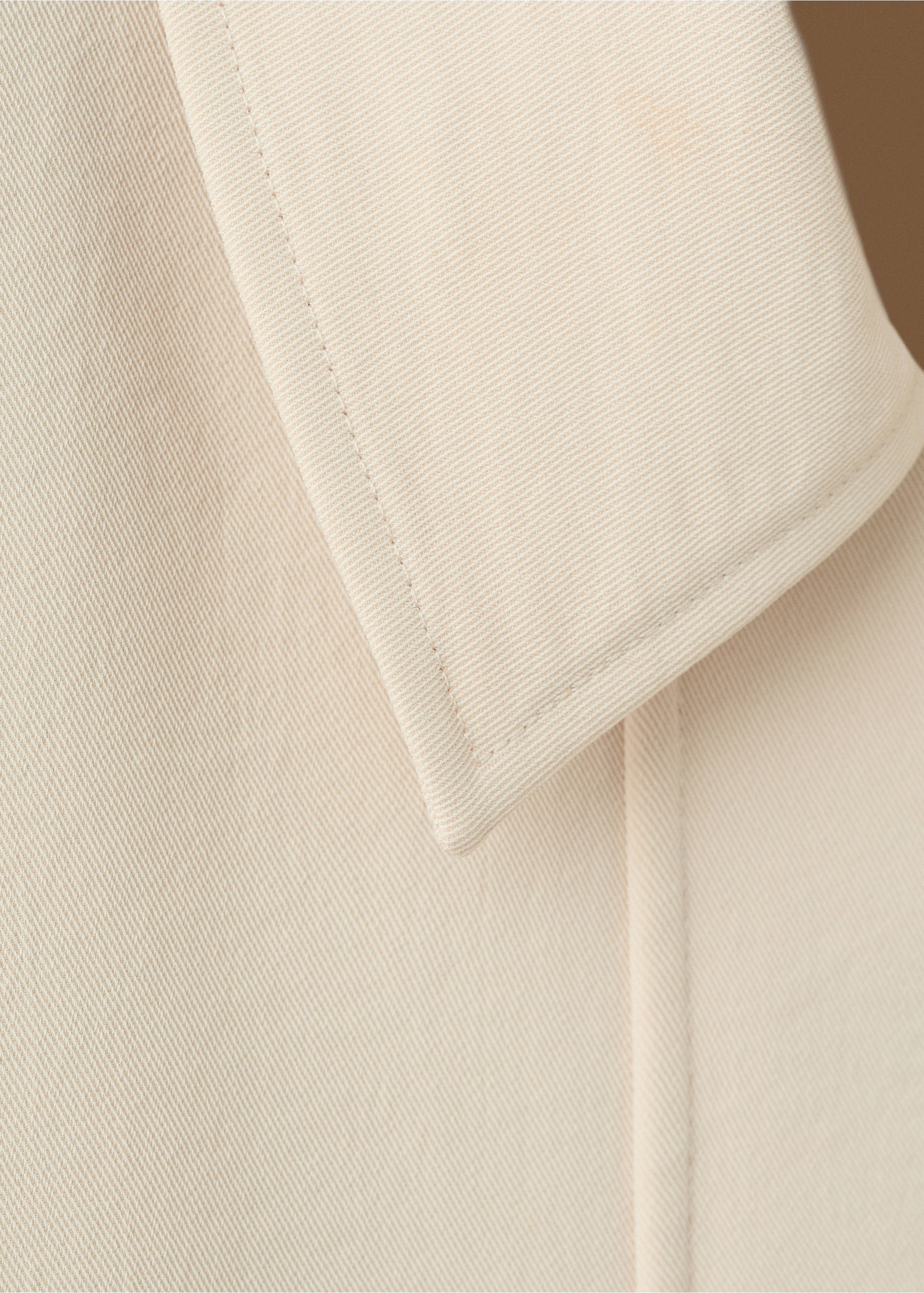 Bomber jacket with pockets - Details of the article 8, Ecru. Ref: 37074084-00.