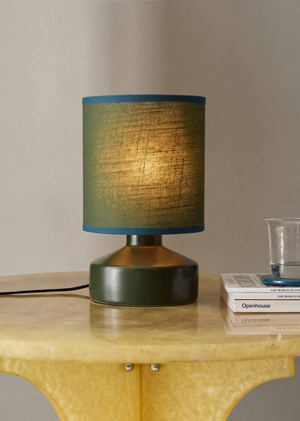 Ceramic base lamp with contrasting shade — Green