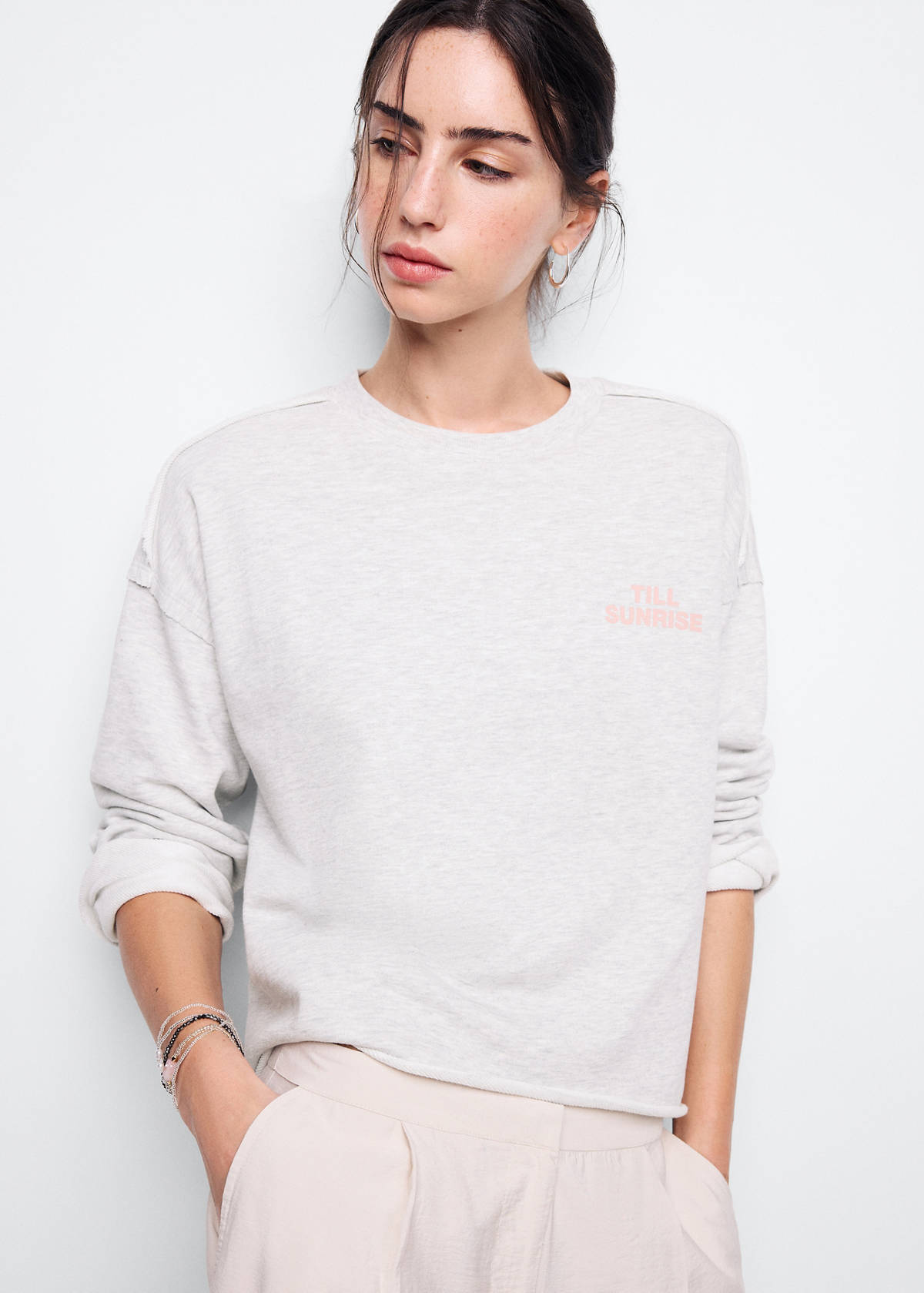 Sweatshirt with printed text — Light Heather Grey