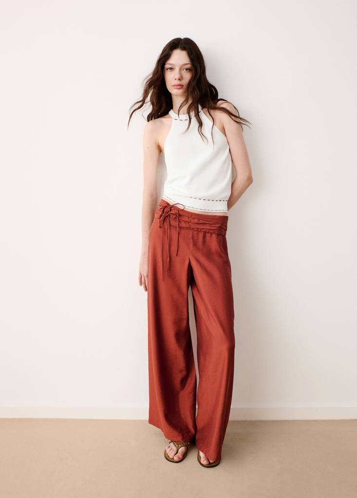 Kontrastowy top halter z dzianiny złamana biel - Teen - XS - MANGO TEEN