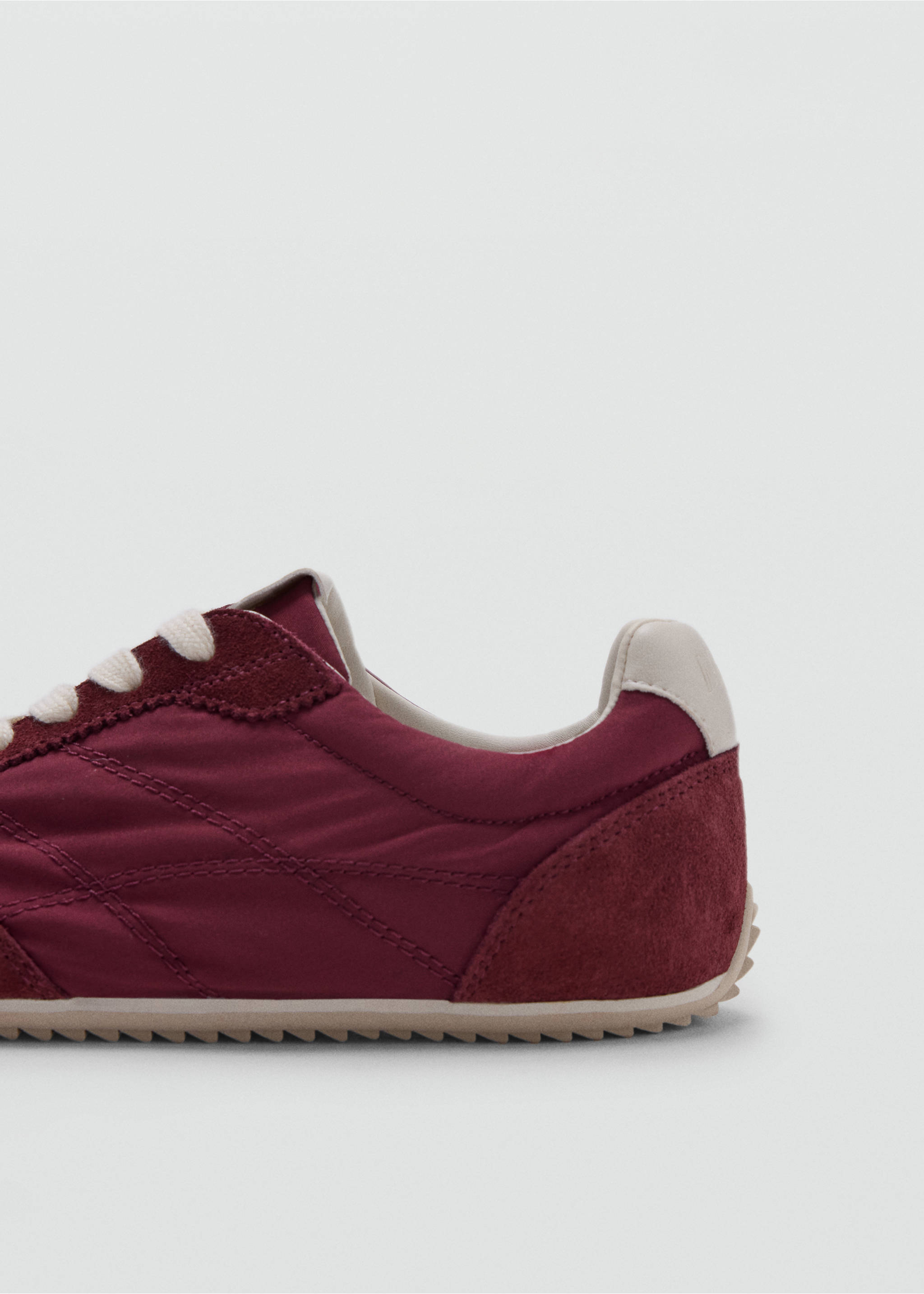 Contrast leather trainers - Details of the article 1, Burgundy. Ref: 37074096-00.