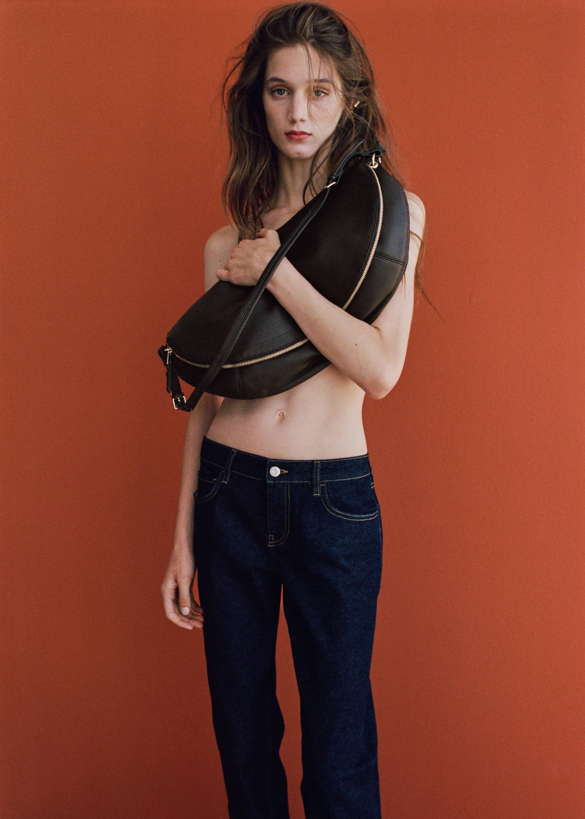 Oval shoulder bag - General plane