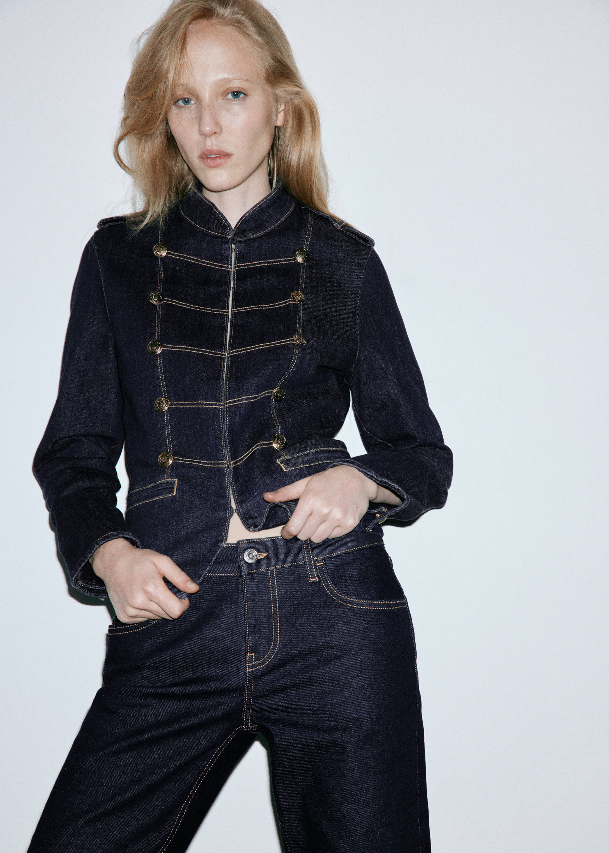 Mango Dekoratif alamar detaylı denim ceket görsel 8